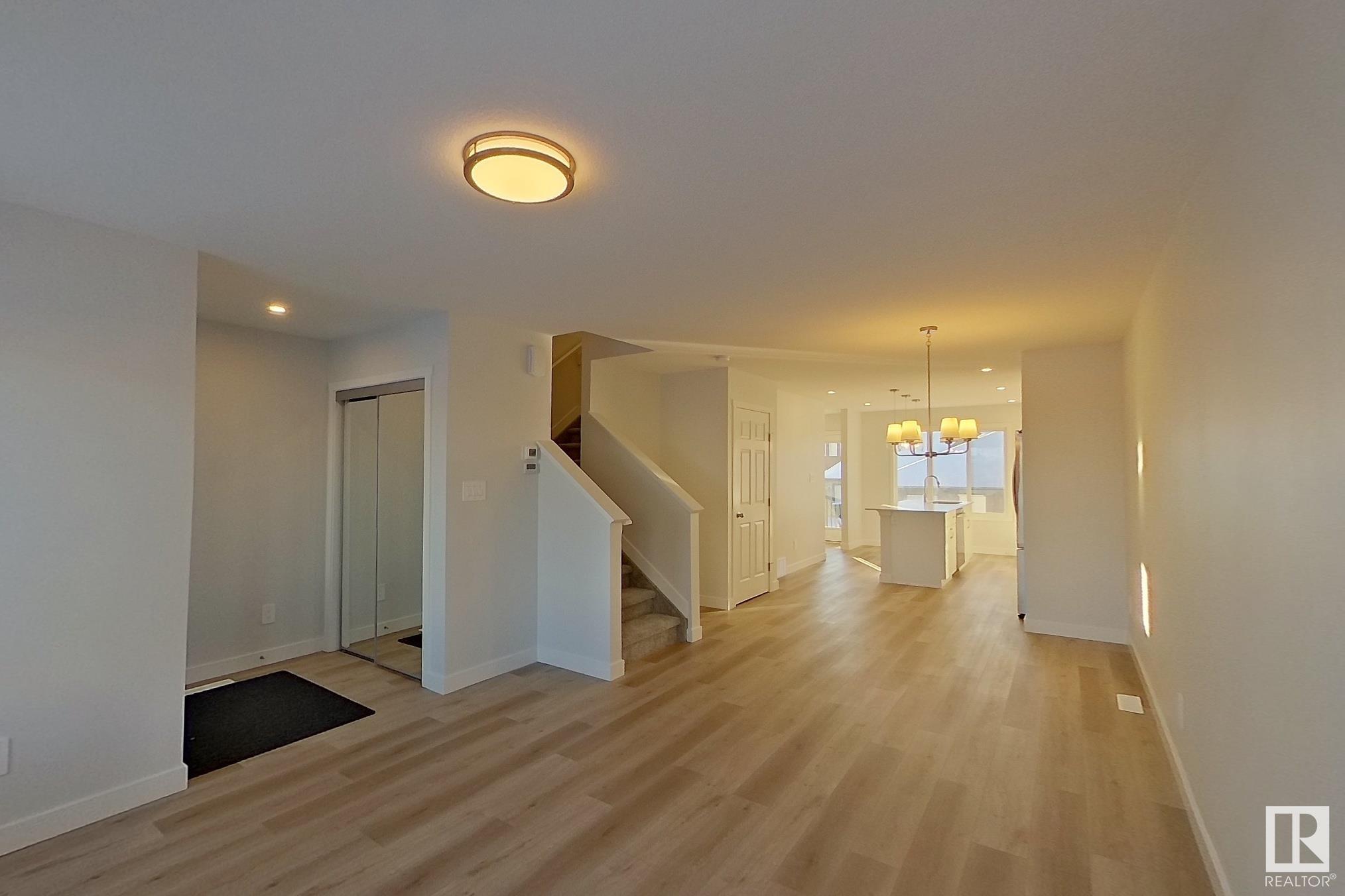      5123 21A AV SW , Edmonton,  ,T6X 2Z9 ;  Listing Number: MLS E4418079