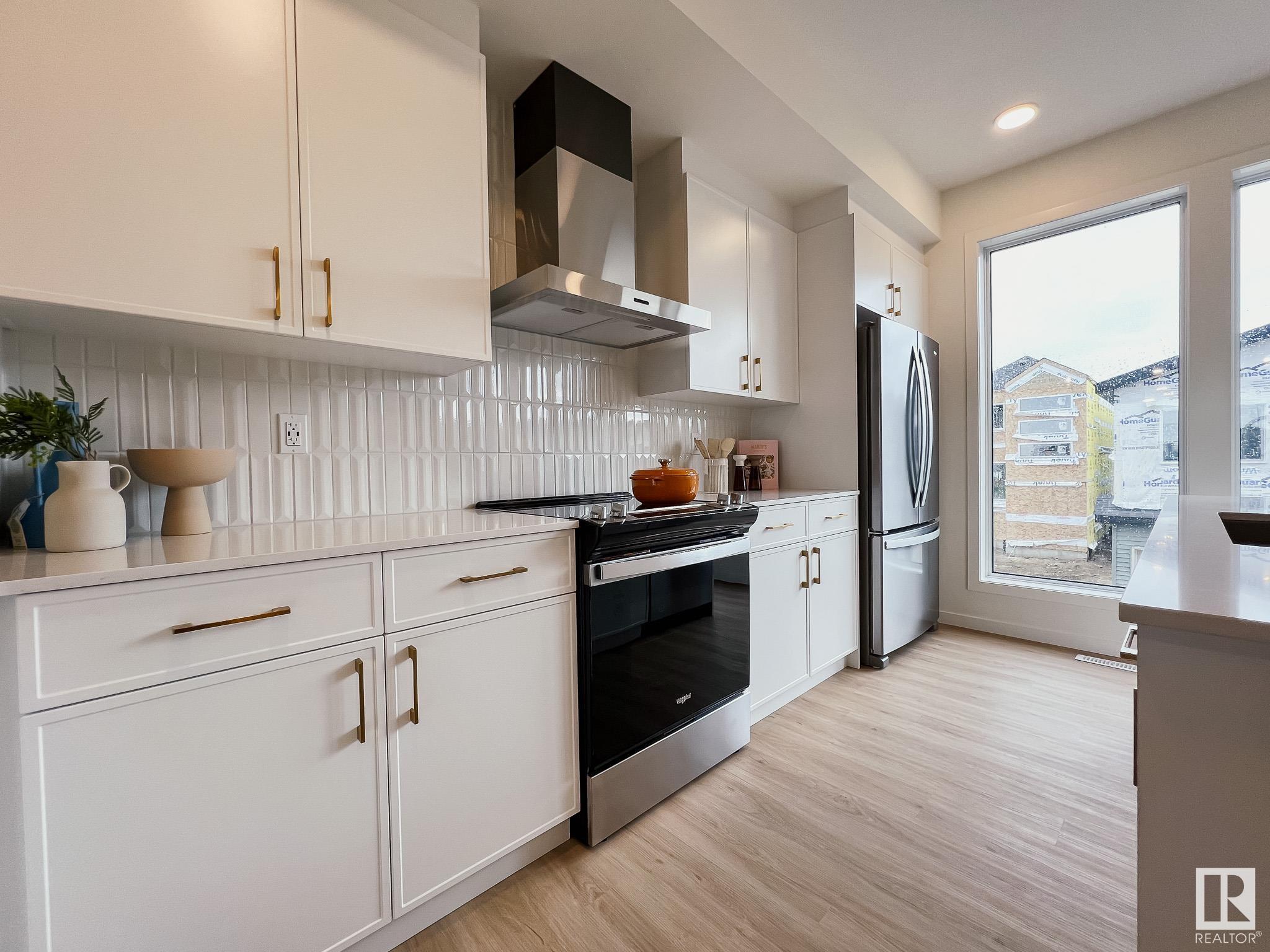      22703 82 AV NW , Edmonton,  ,T4N 4N5 ;  Listing Number: MLS E4418080