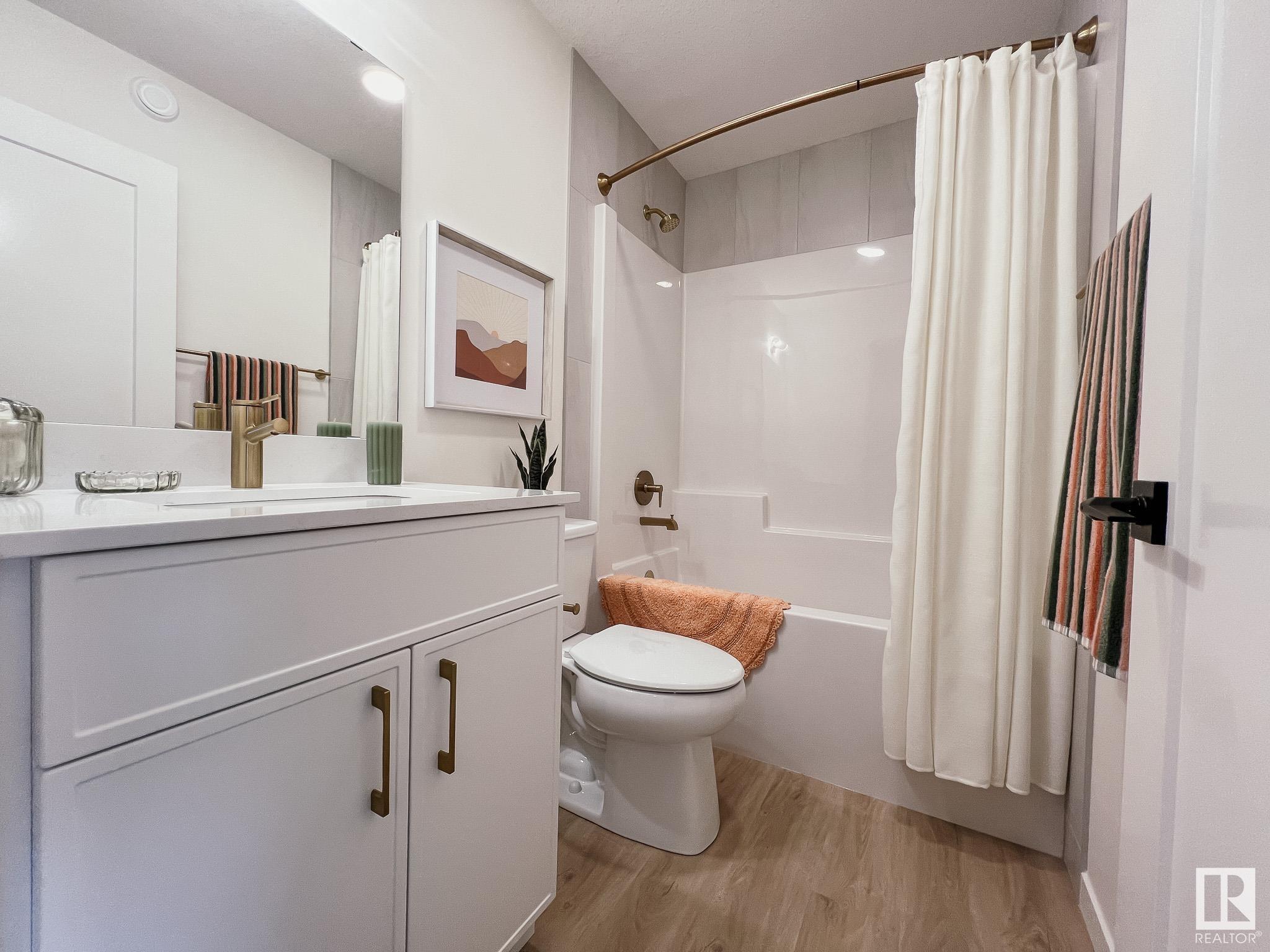      22703 82 AV NW , Edmonton,  ,T4N 4N5 ;  Listing Number: MLS E4418080