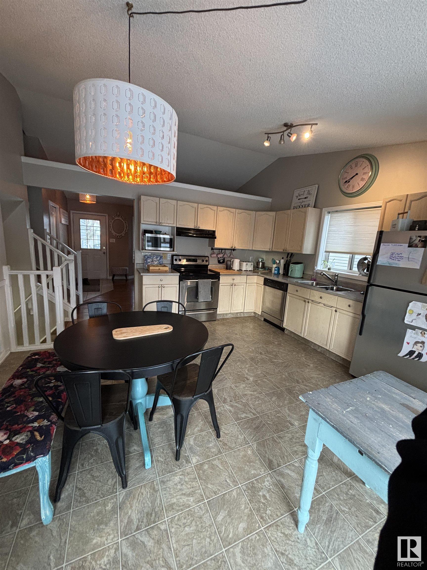      65 LILAC CR , Sherwood Park,  ,T8H 1V5 ;  Listing Number: MLS E4418089