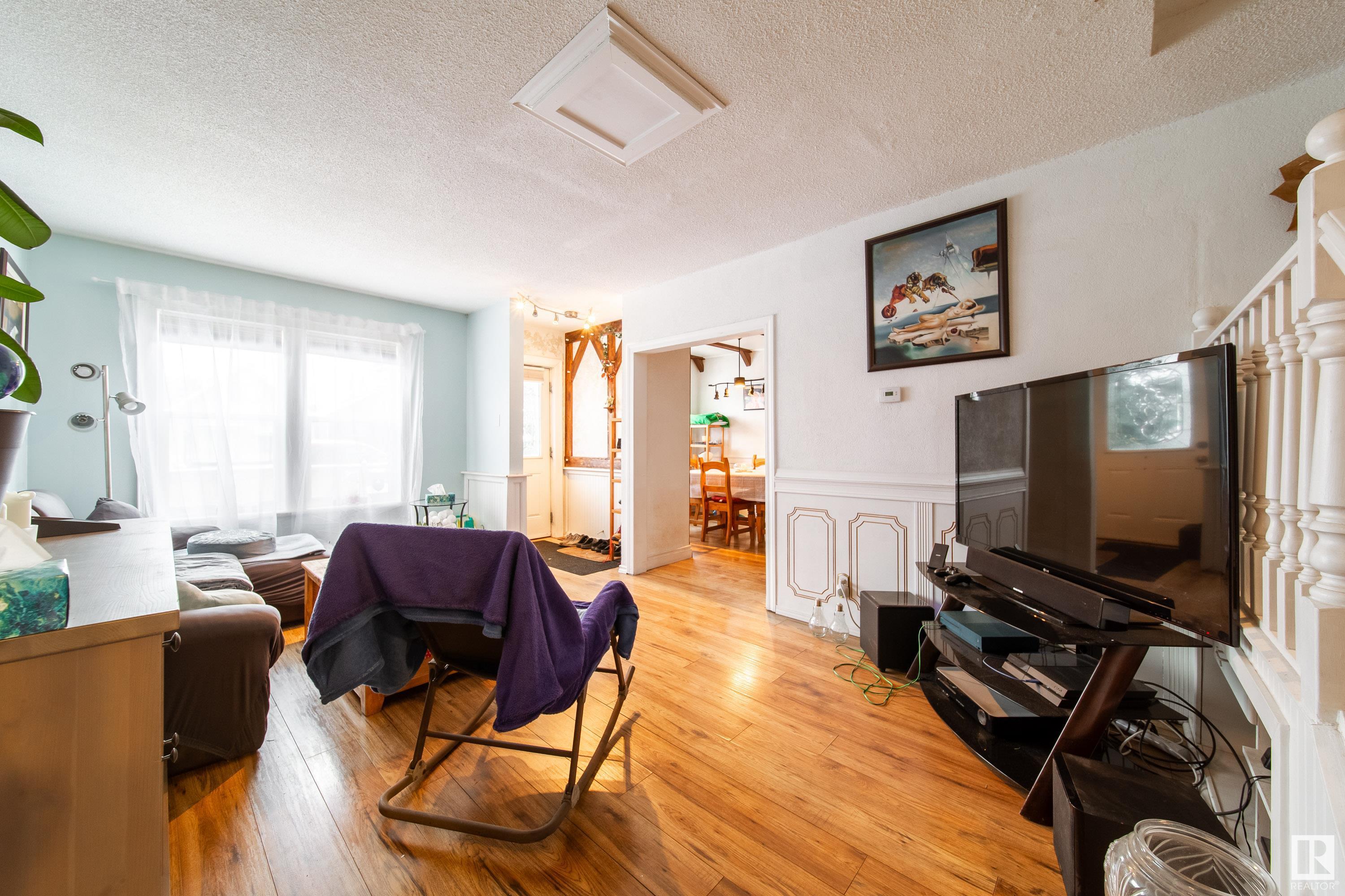      11519 95 ST NW , Edmonton,  ,T5G 1L5 ;  Listing Number: MLS E4418092