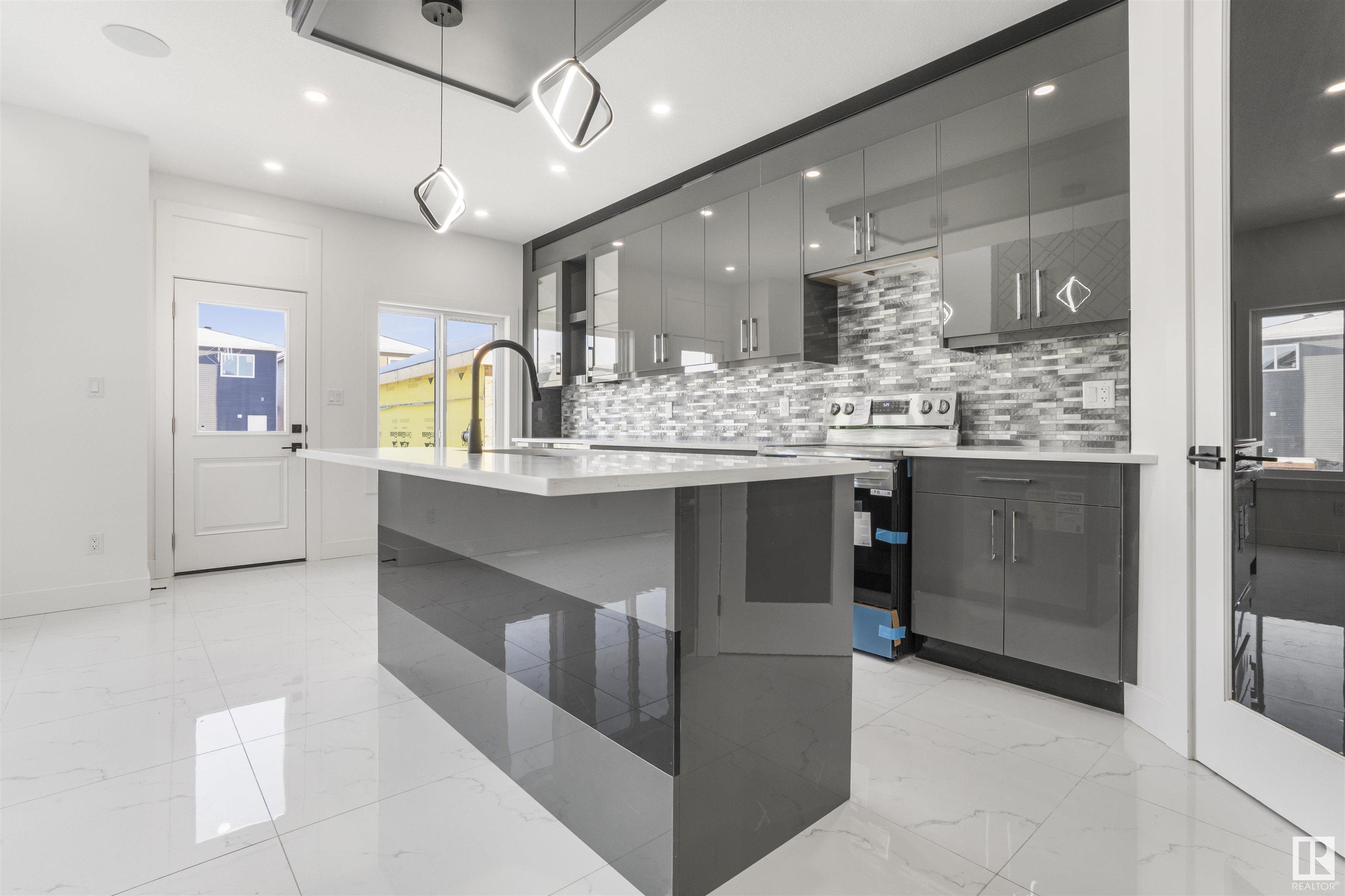      3129 Magpie WY NW , Edmonton,  ,T5S 0A0 ;  Listing Number: MLS E4418096