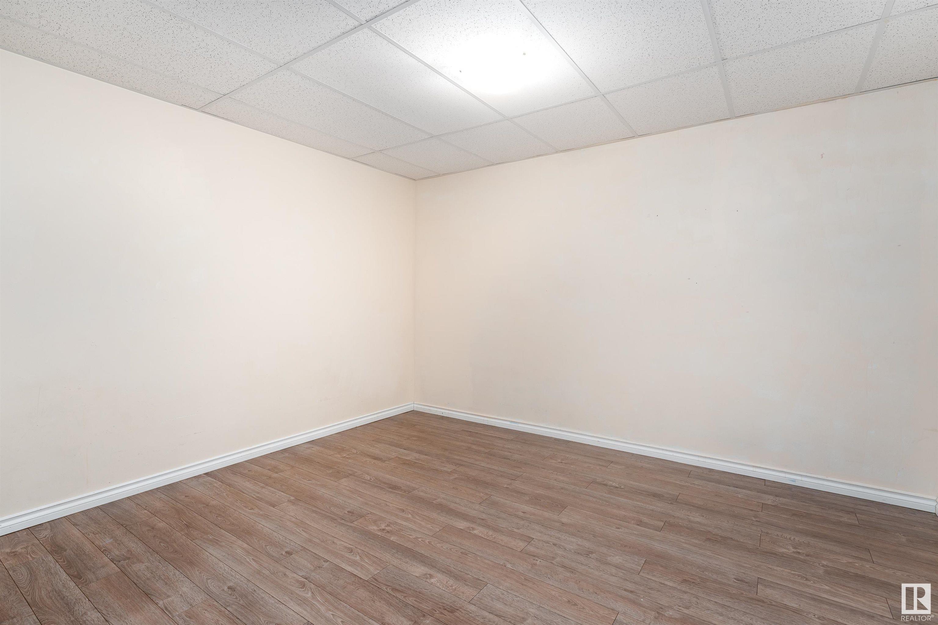      5004 DEWOLF RD NW , Edmonton,  ,T5E 6R4 ;  Listing Number: MLS E4418100