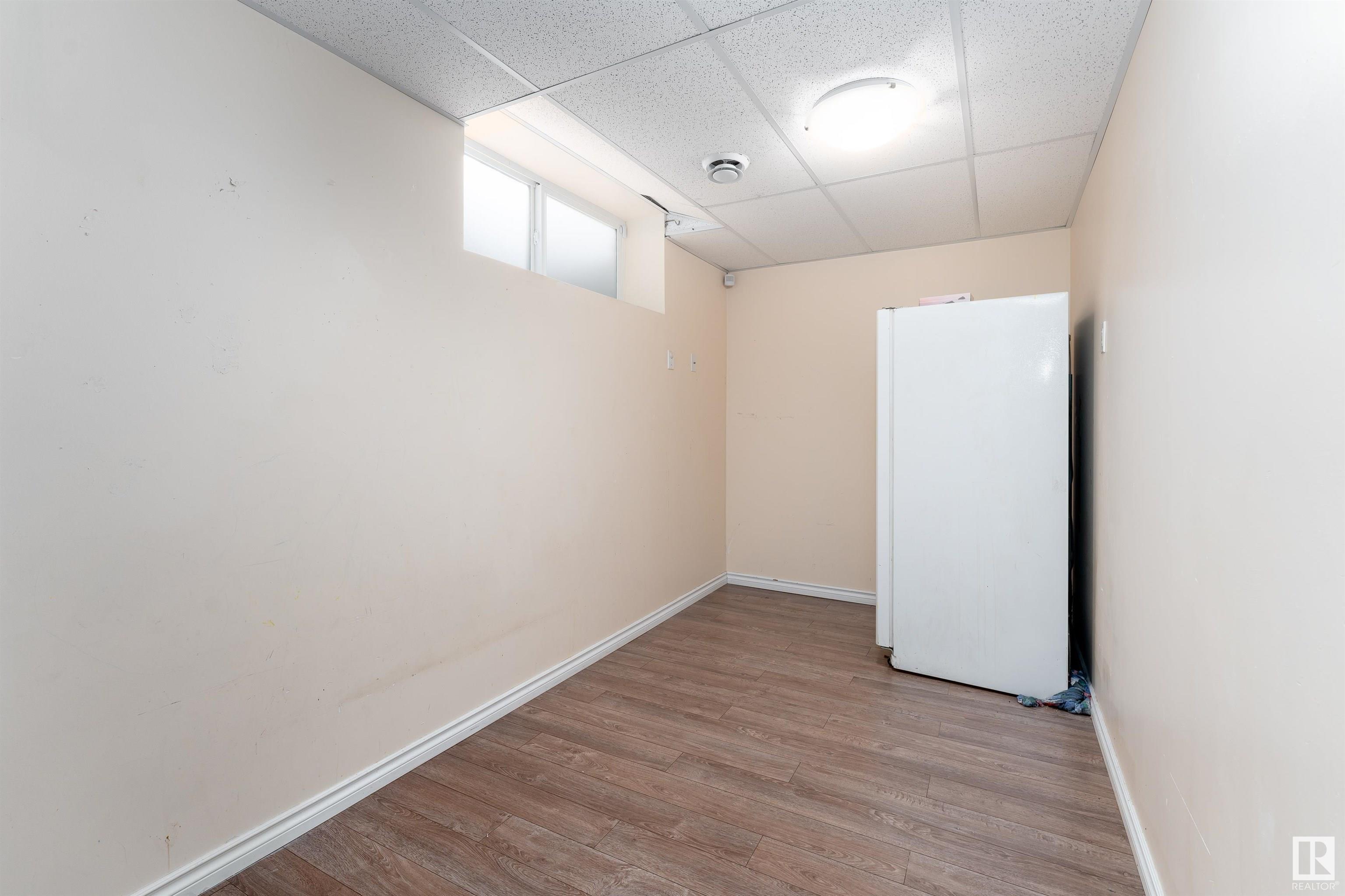      5004 DEWOLF RD NW , Edmonton,  ,T5E 6R4 ;  Listing Number: MLS E4418100
