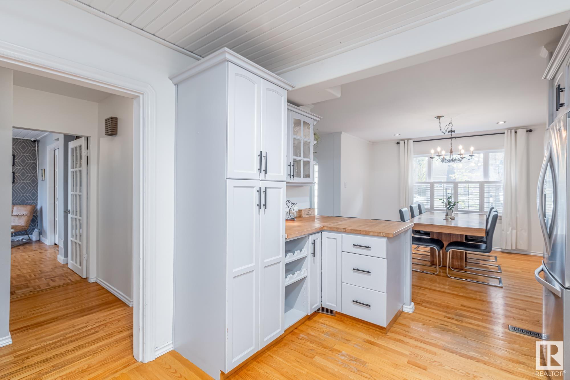      14010 104A AV NW , Edmonton,  ,T5N 0X9 ;  Listing Number: MLS E4418105