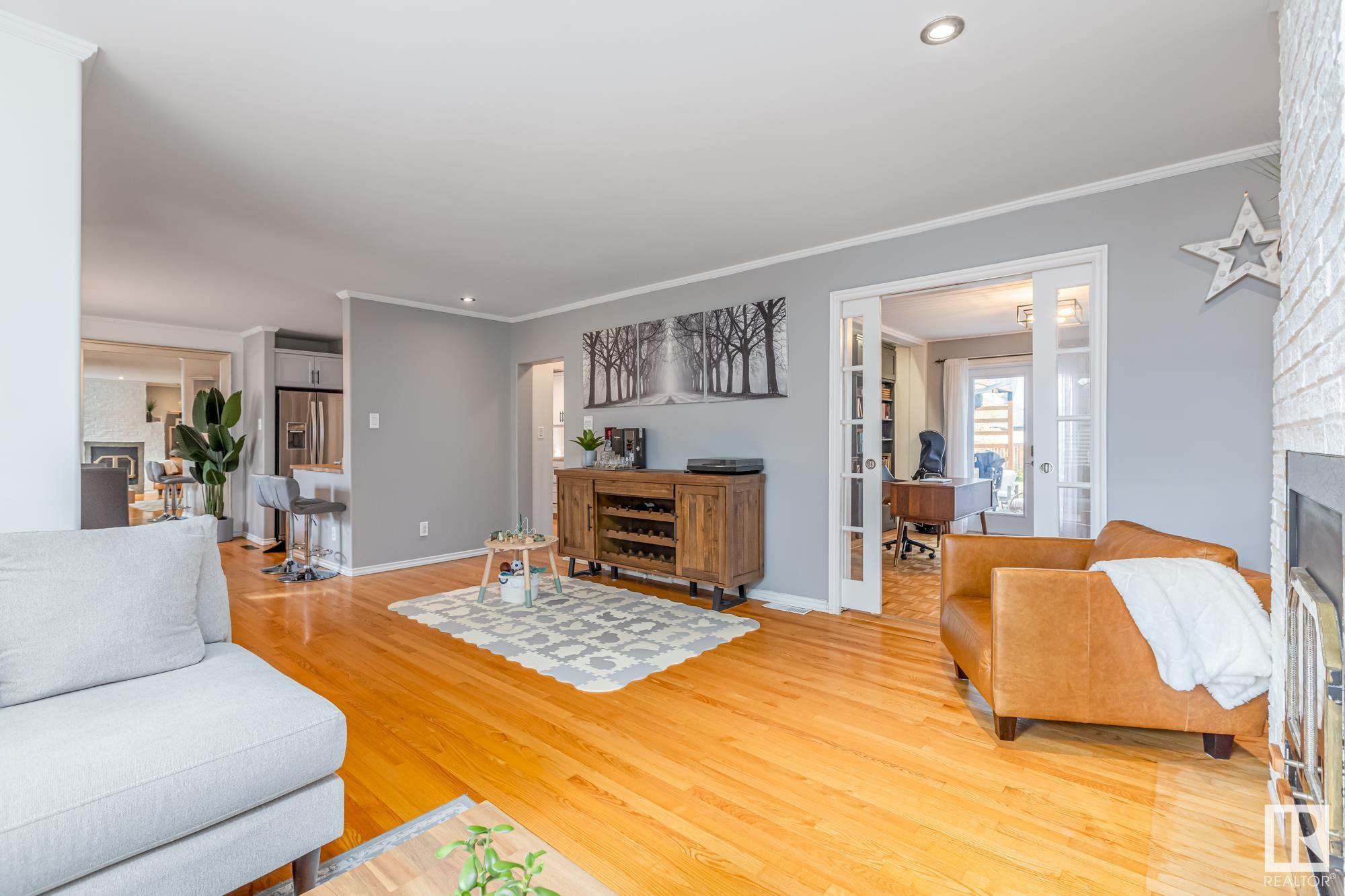      14010 104A AV NW , Edmonton,  ,T5N 0X9 ;  Listing Number: MLS E4418105