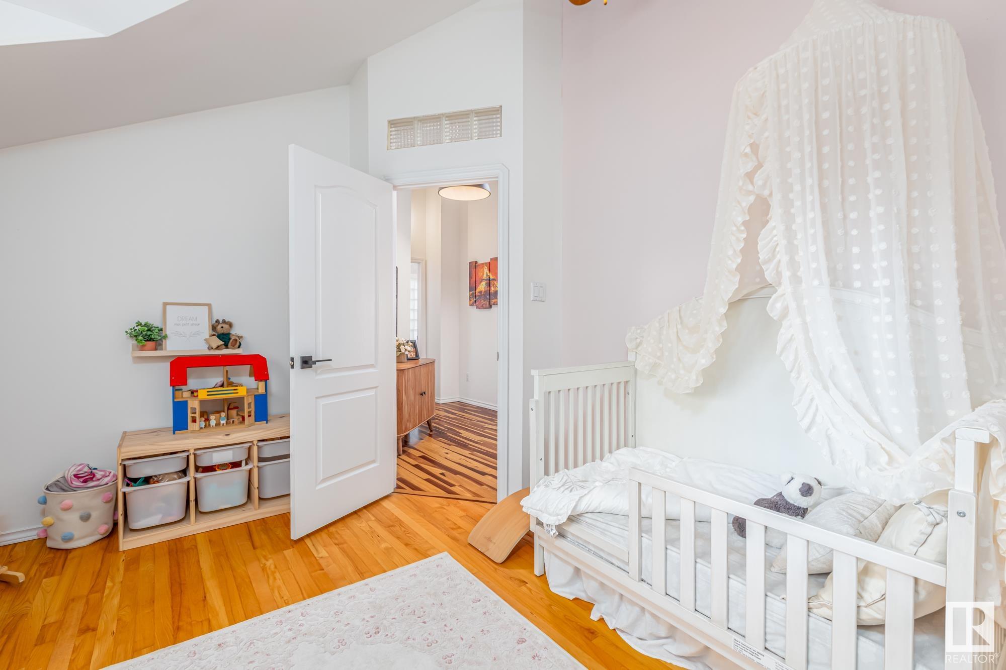      14010 104A AV NW , Edmonton,  ,T5N 0X9 ;  Listing Number: MLS E4418105