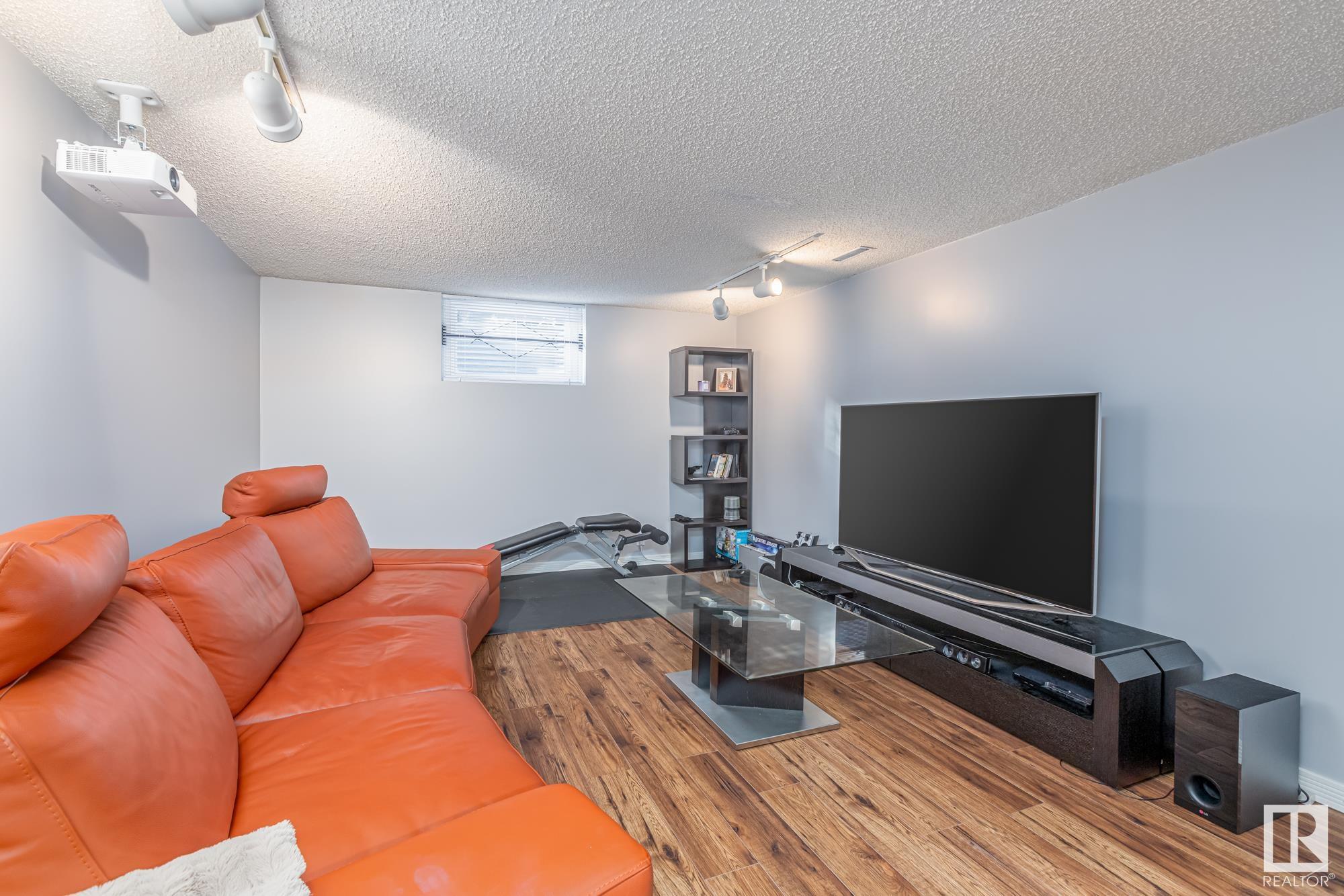      14010 104A AV NW , Edmonton,  ,T5N 0X9 ;  Listing Number: MLS E4418105