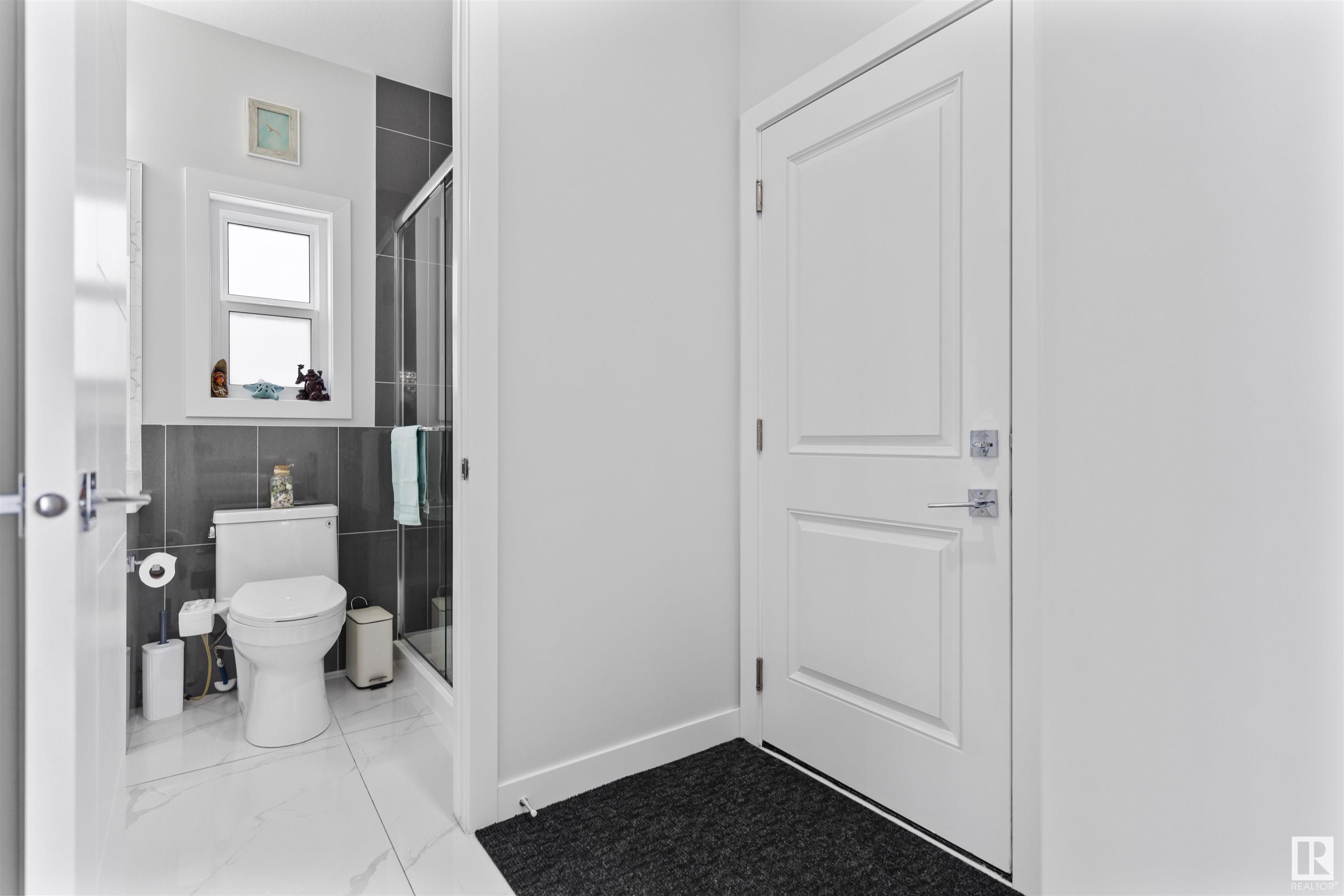      1389 20 ST NW , Edmonton,  ,T6T 2M7 ;  Listing Number: MLS E4418108