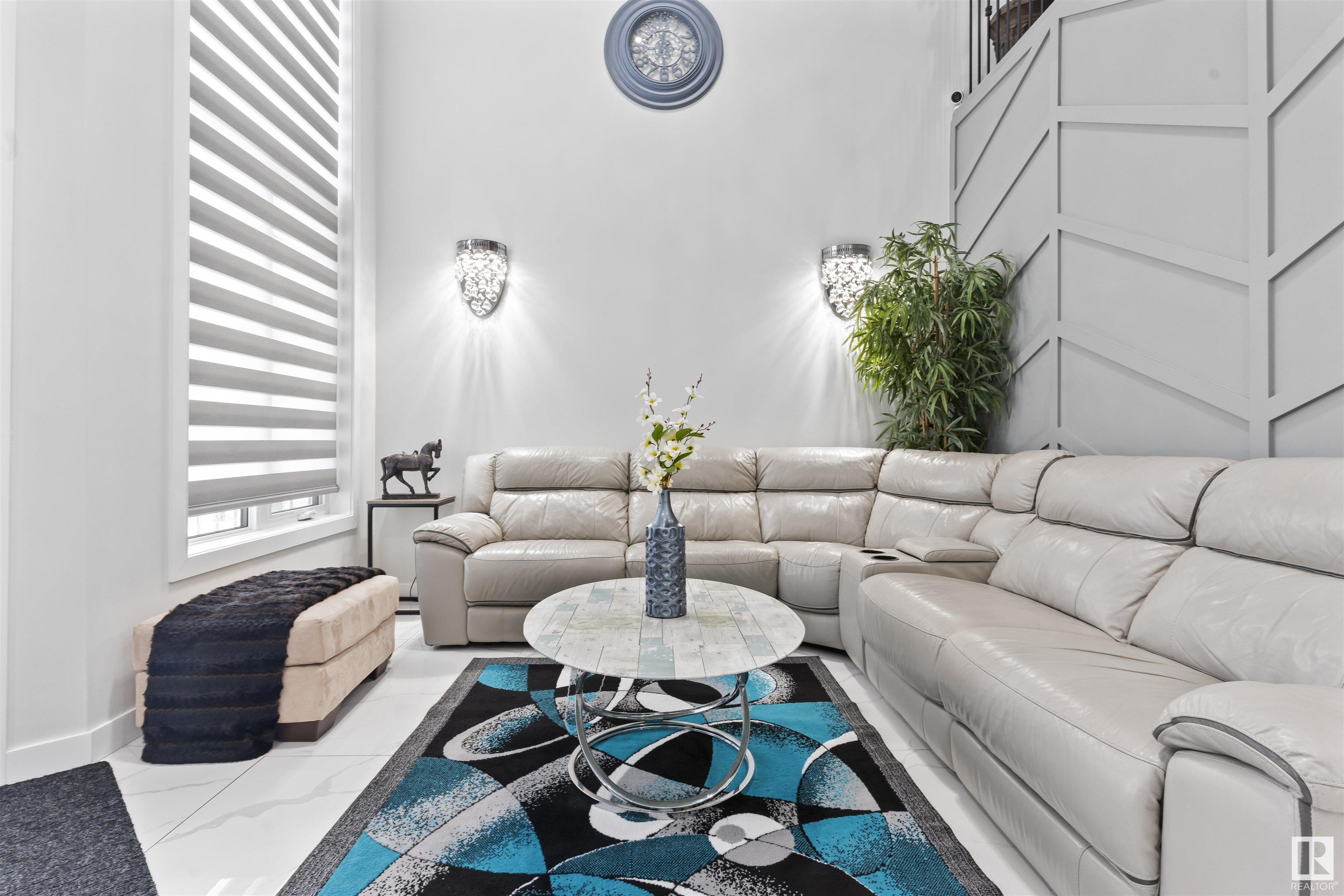      1389 20 ST NW , Edmonton,  ,T6T 2M7 ;  Listing Number: MLS E4418108