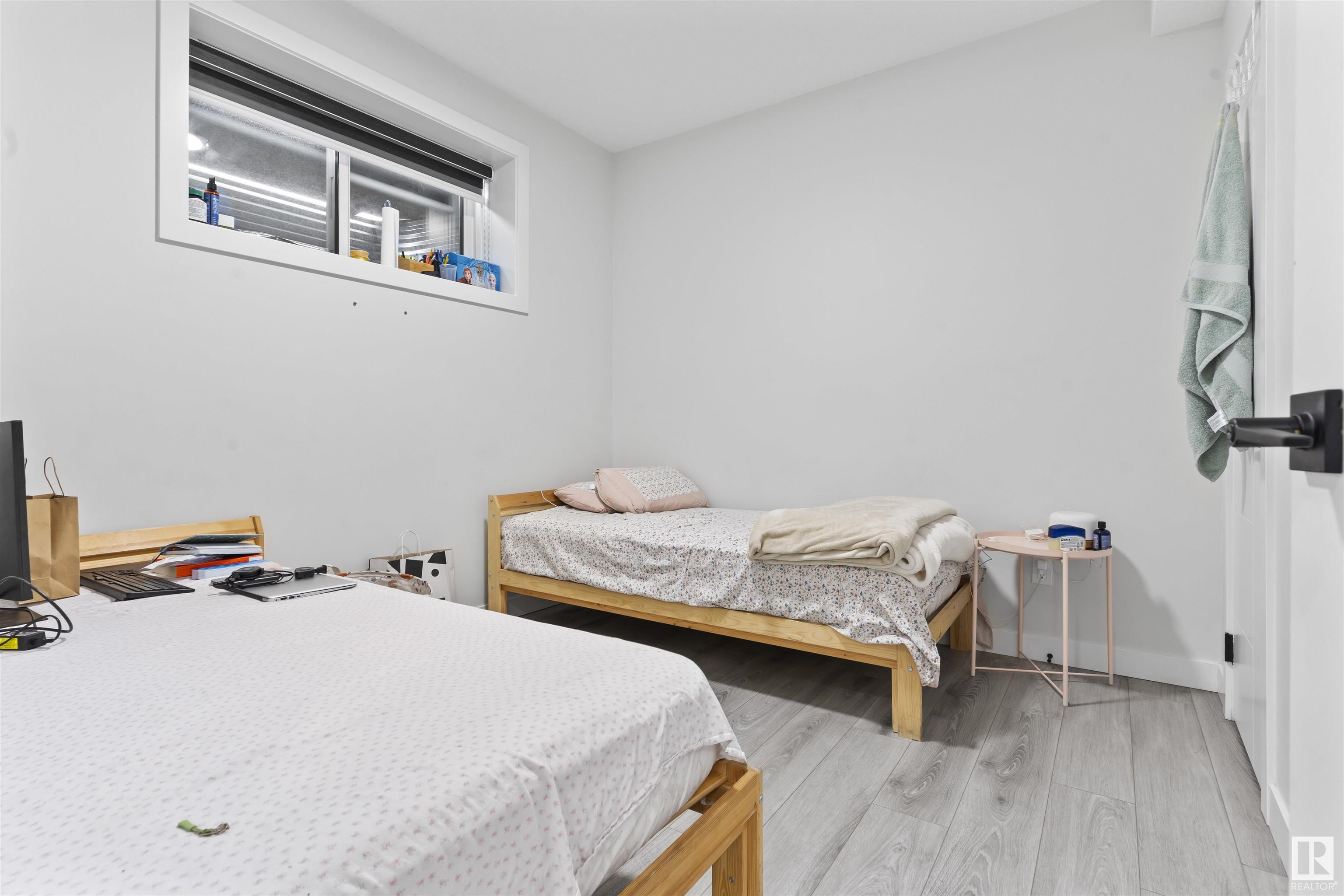      1389 20 ST NW , Edmonton,  ,T6T 2M7 ;  Listing Number: MLS E4418108