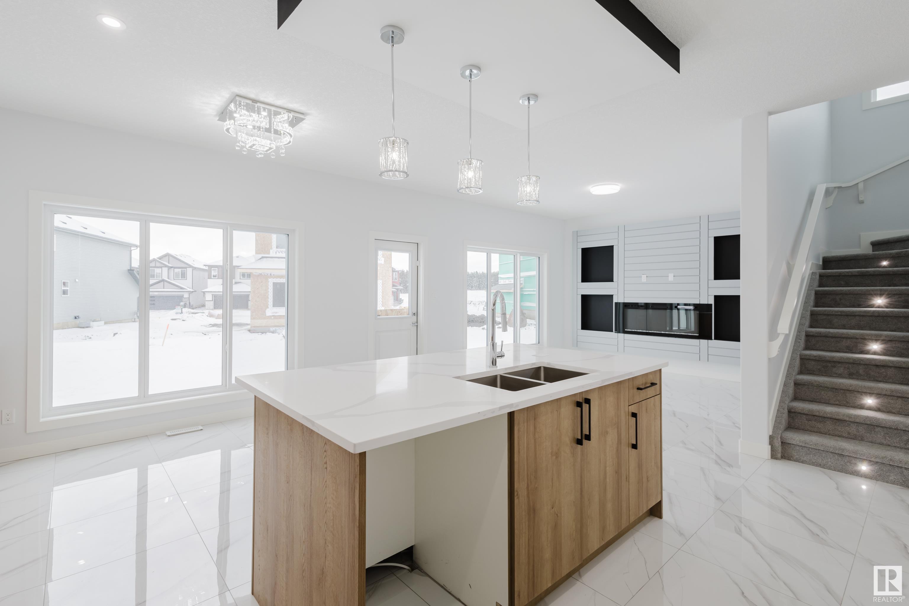      1547 12 AV NW , Edmonton,  ,T6T 2S6 ;  Listing Number: MLS E4418109