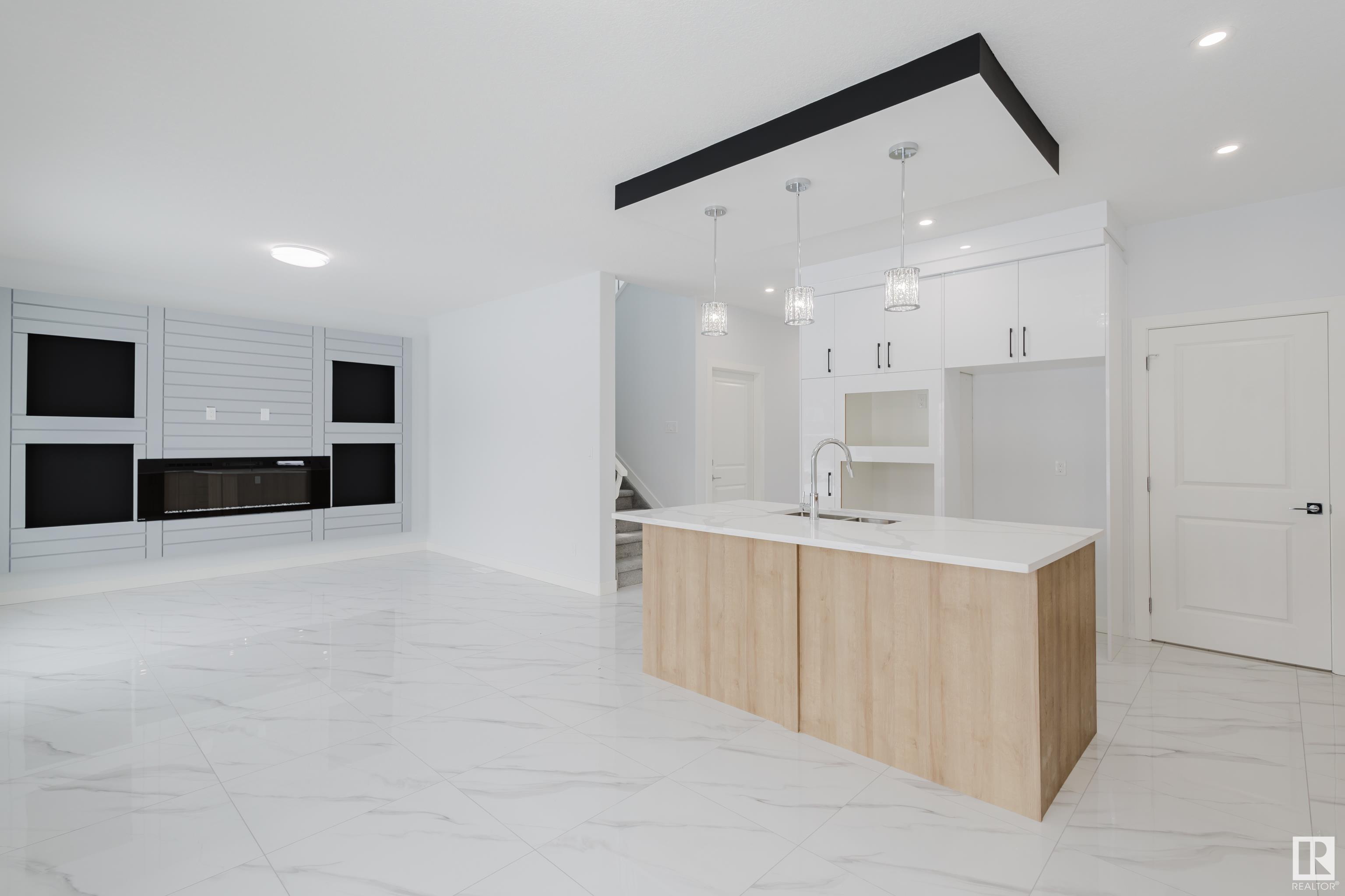      1547 12 AV NW , Edmonton,  ,T6T 2S6 ;  Listing Number: MLS E4418109
