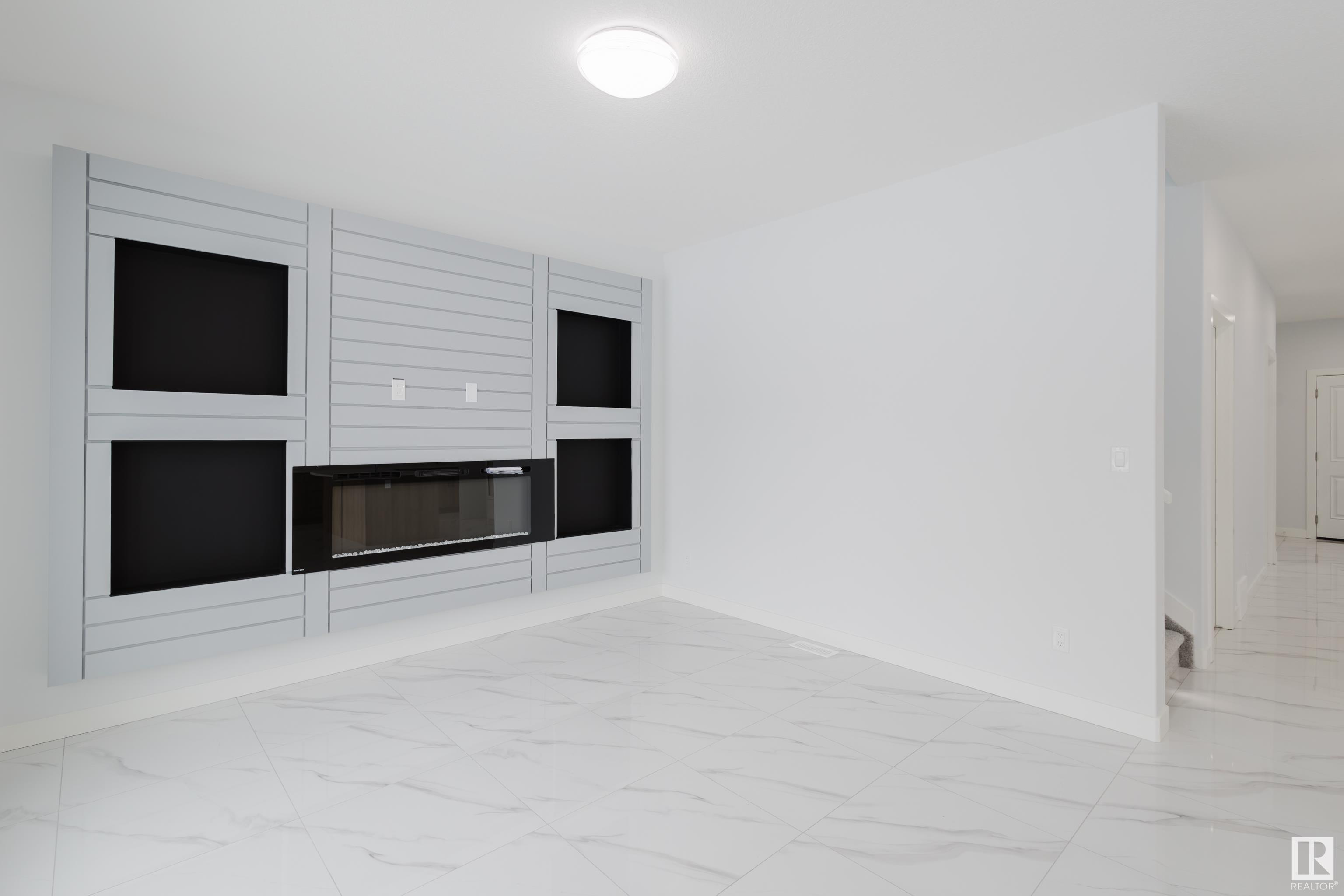      1547 12 AV NW , Edmonton,  ,T6T 2S6 ;  Listing Number: MLS E4418109
