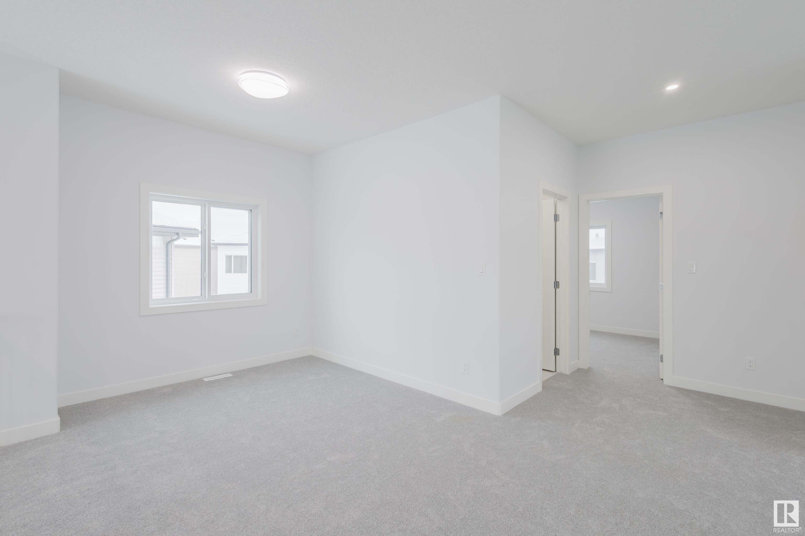      1547 12 AV NW , Edmonton,  ,T6T 2S6 ;  Listing Number: MLS E4418109