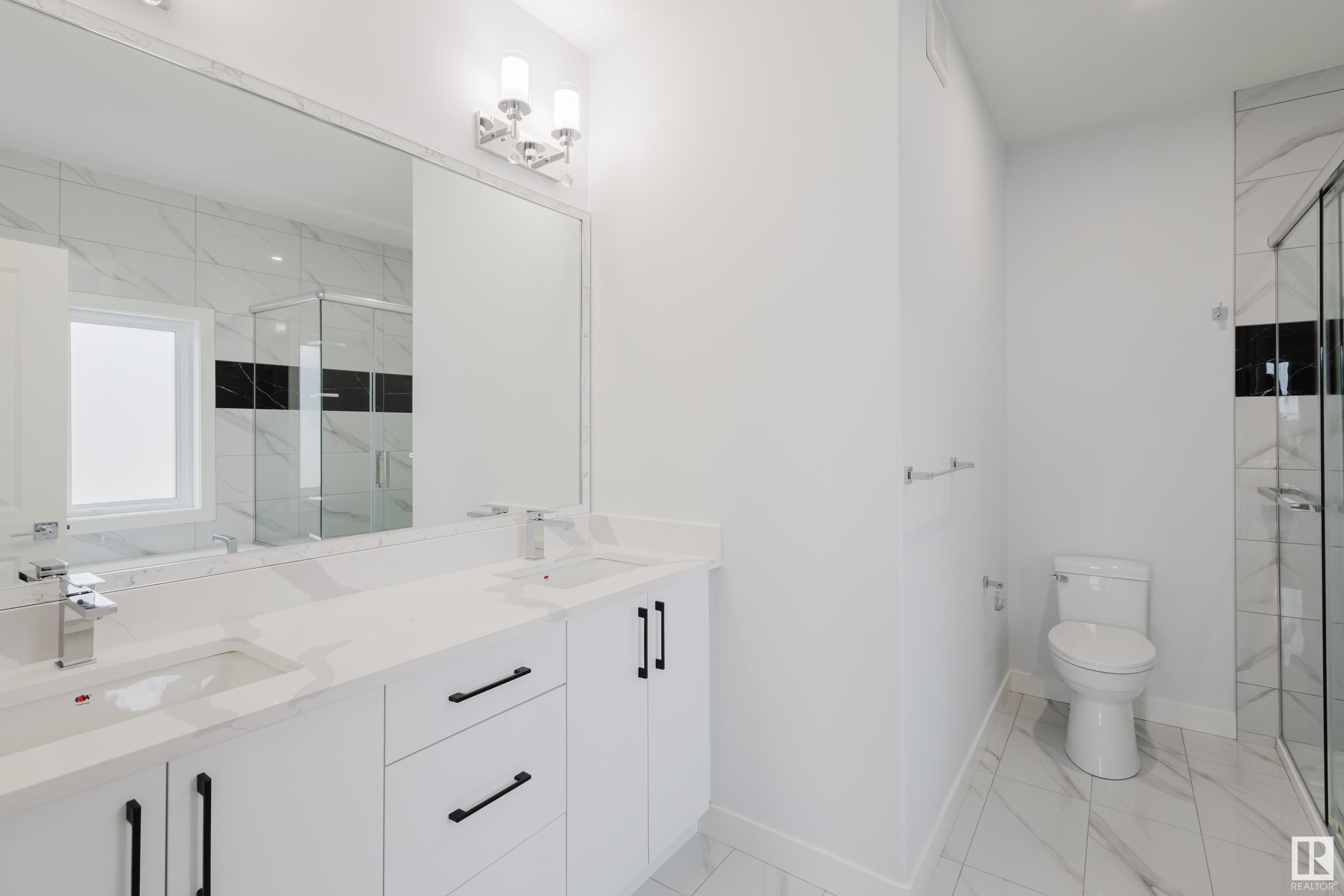      1547 12 AV NW , Edmonton,  ,T6T 2S6 ;  Listing Number: MLS E4418109