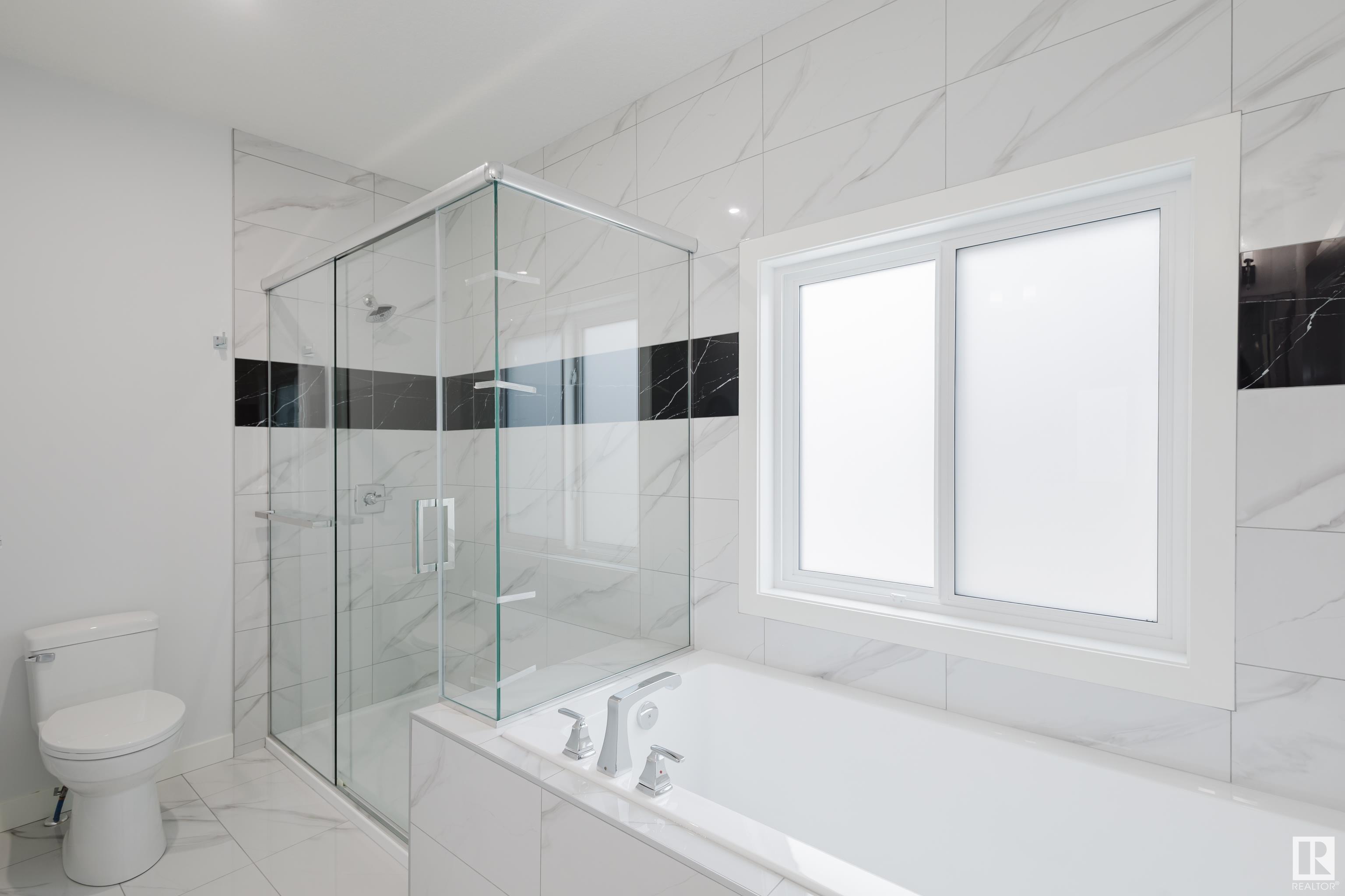      1547 12 AV NW , Edmonton,  ,T6T 2S6 ;  Listing Number: MLS E4418109