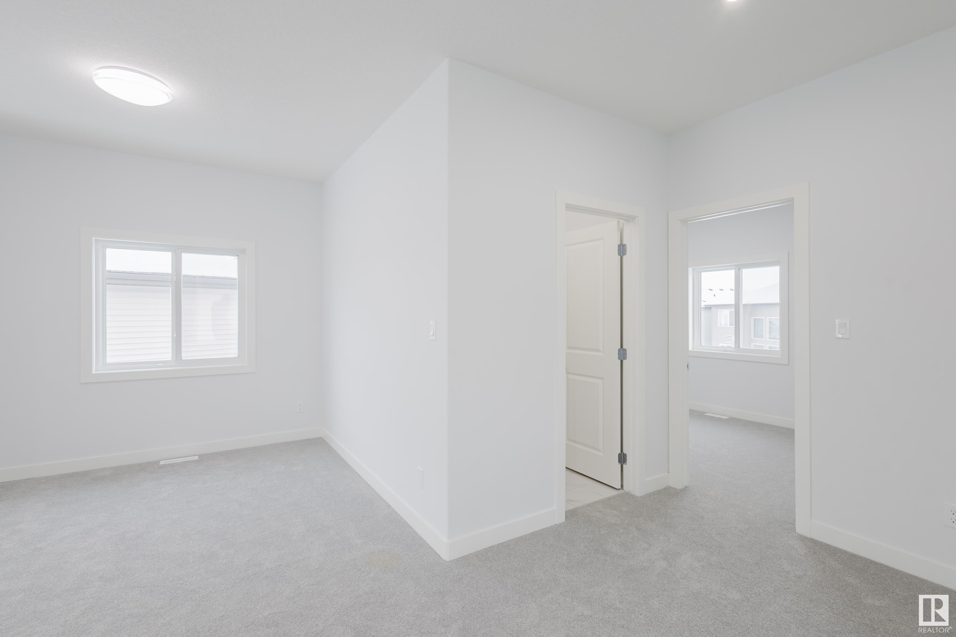      1547 12 AV NW , Edmonton,  ,T6T 2S6 ;  Listing Number: MLS E4418109