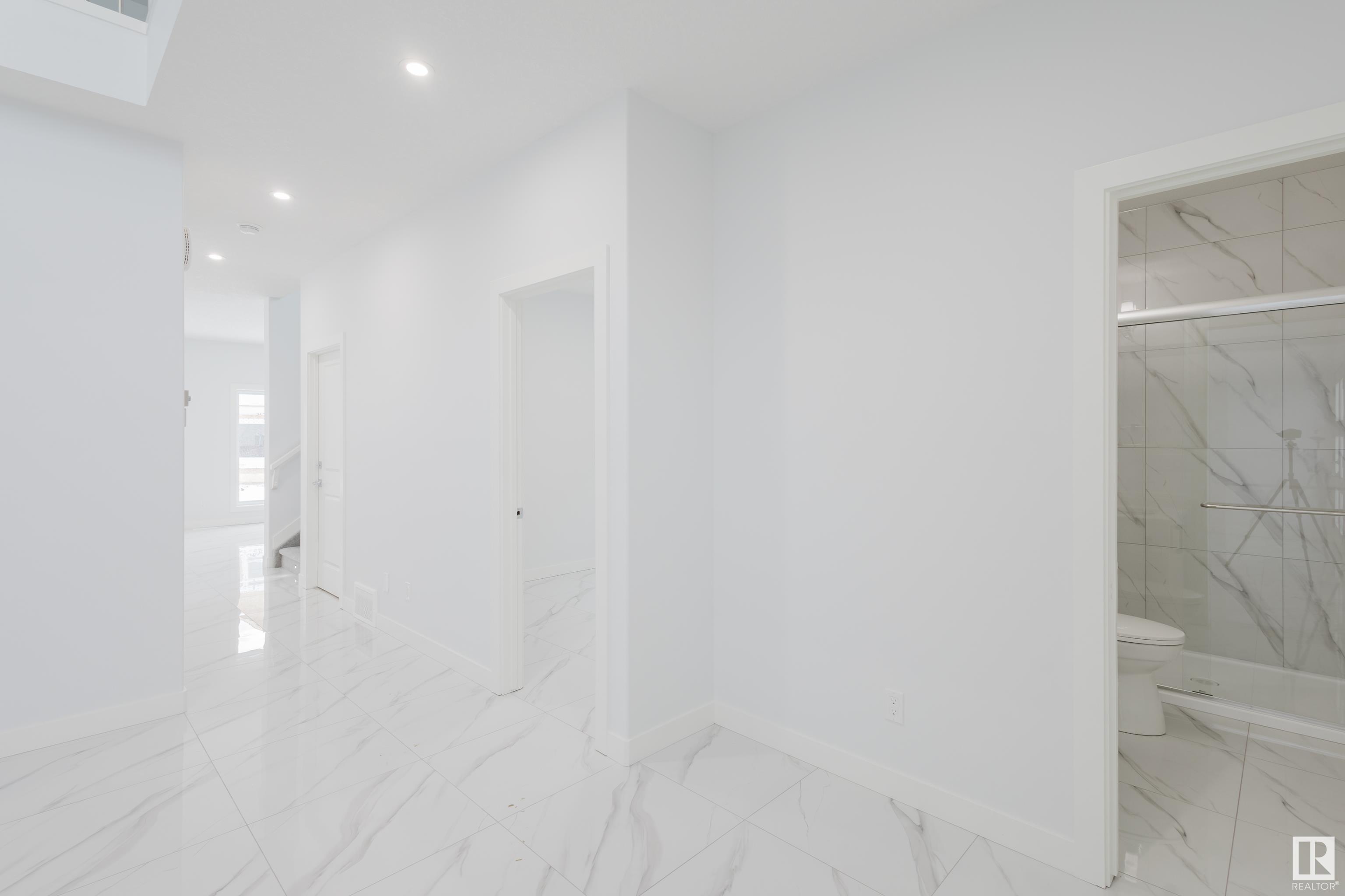      1547 12 AV NW , Edmonton,  ,T6T 2S6 ;  Listing Number: MLS E4418109
