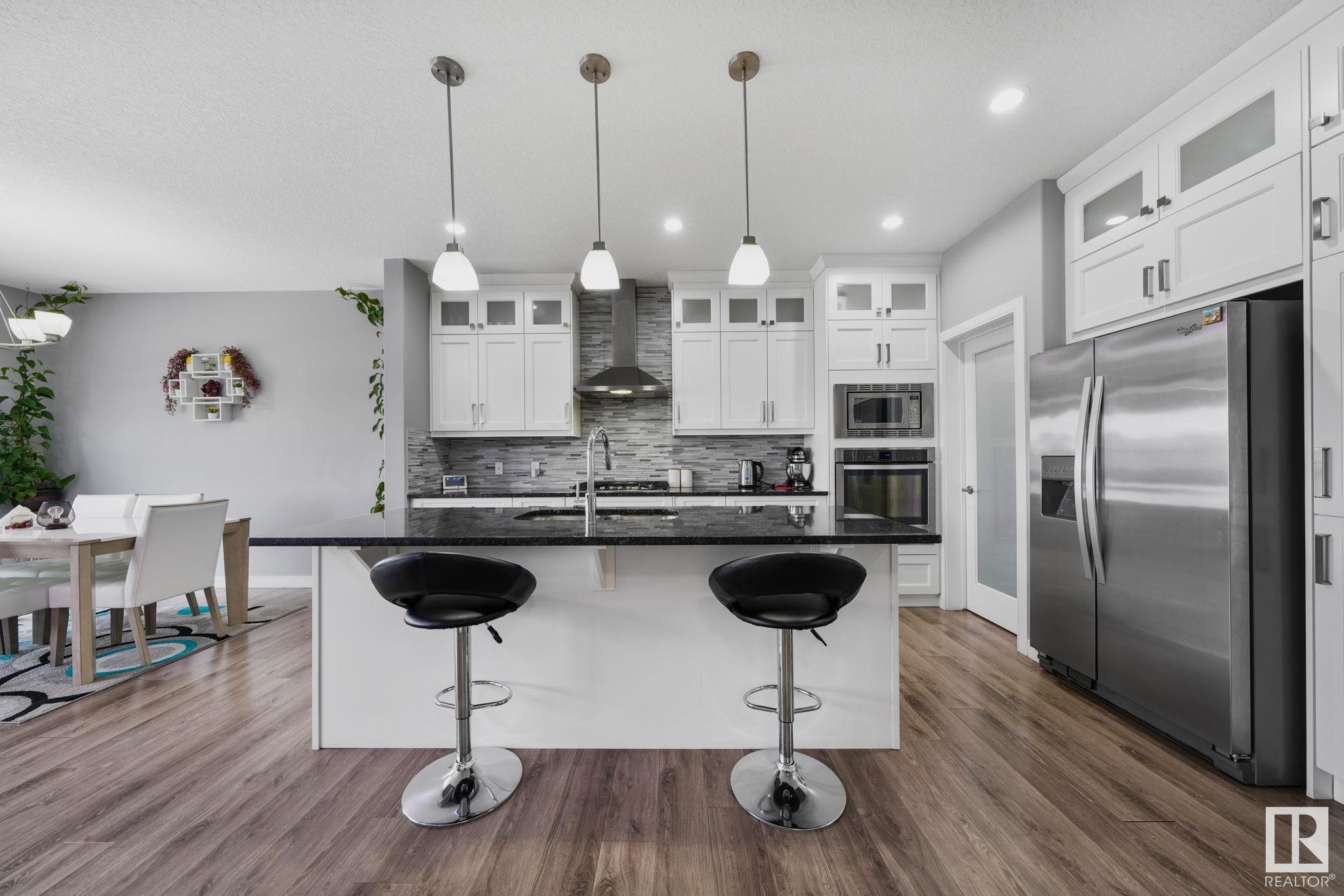      8543 CUSHING PL SW , Edmonton,  ,T6W 3L2 ;  Listing Number: MLS E4418135