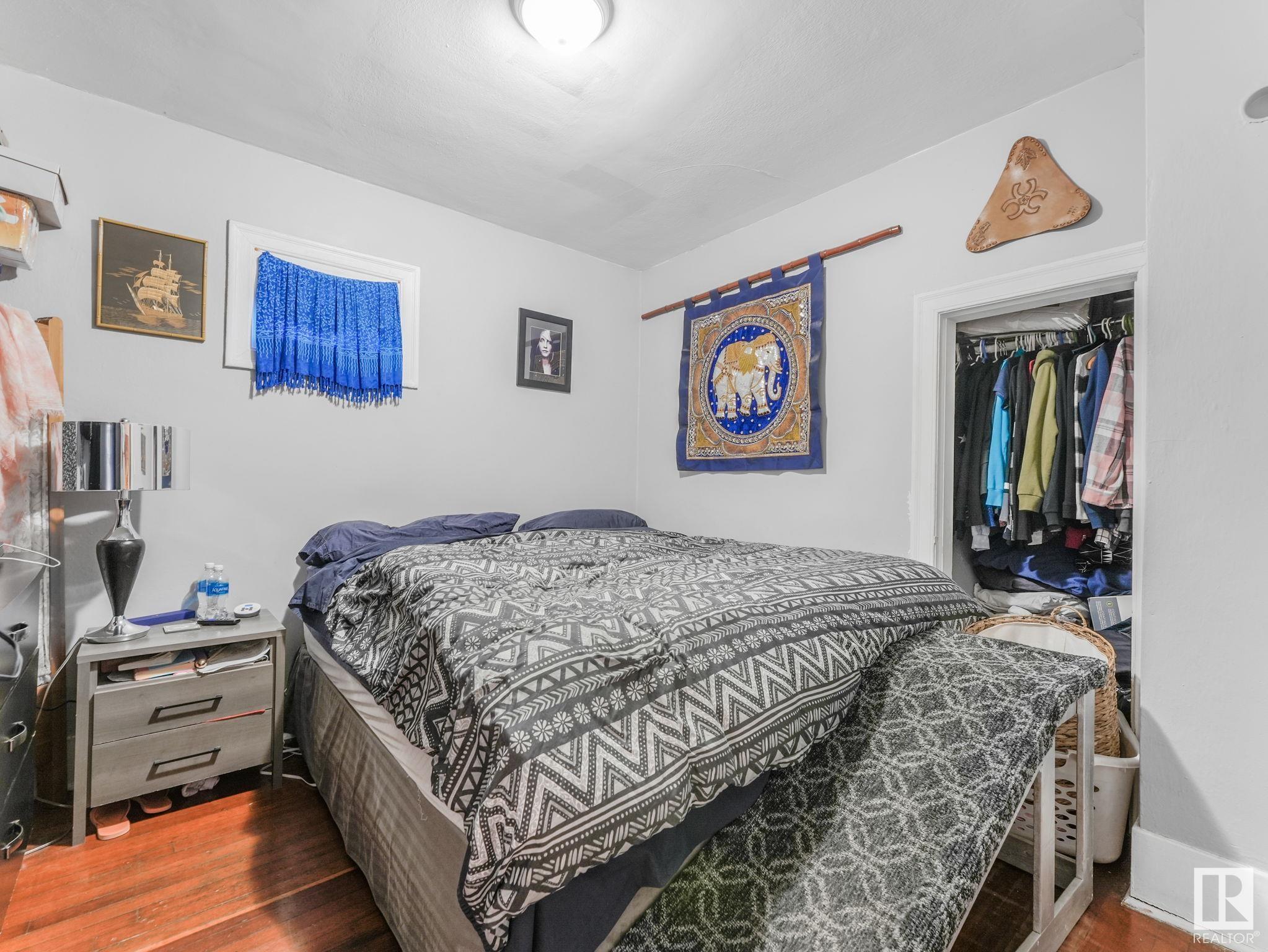      9947 80 AV NW , Edmonton,  ,T6E 1T2 ;  Listing Number: MLS E4418160