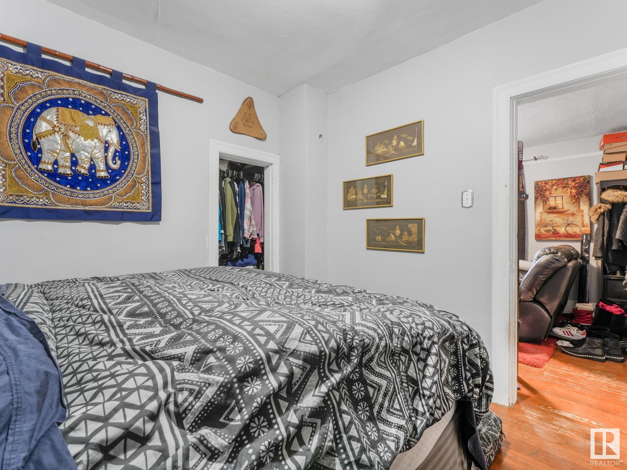      9947 80 AV NW , Edmonton,  ,T6E 1T2 ;  Listing Number: MLS E4418160