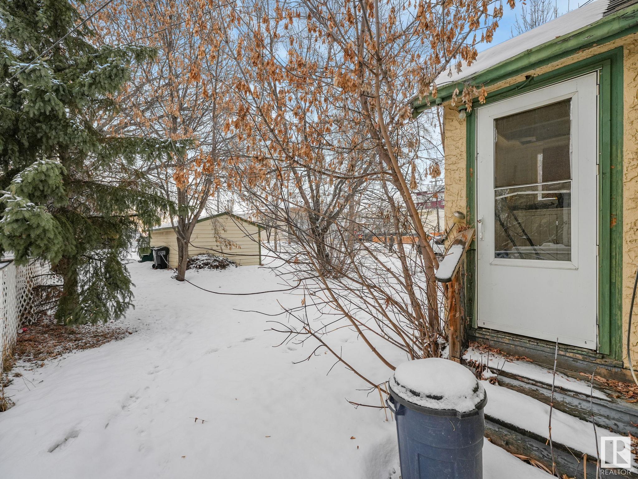      9947 80 AV NW , Edmonton,  ,T6E 1T2 ;  Listing Number: MLS E4418160