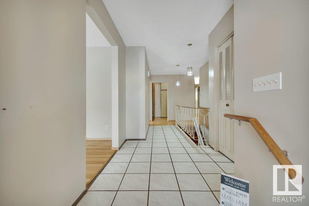      829 LEE RIDGE RD NW , Edmonton,  ,T6K 0P9 ;  Listing Number: MLS E4418170