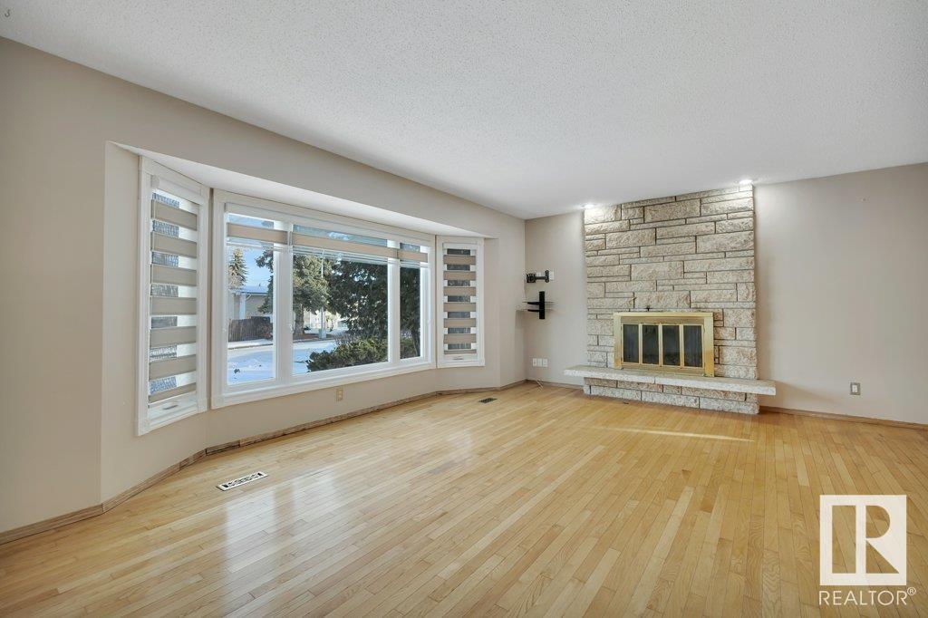      829 LEE RIDGE RD NW , Edmonton,  ,T6K 0P9 ;  Listing Number: MLS E4418170