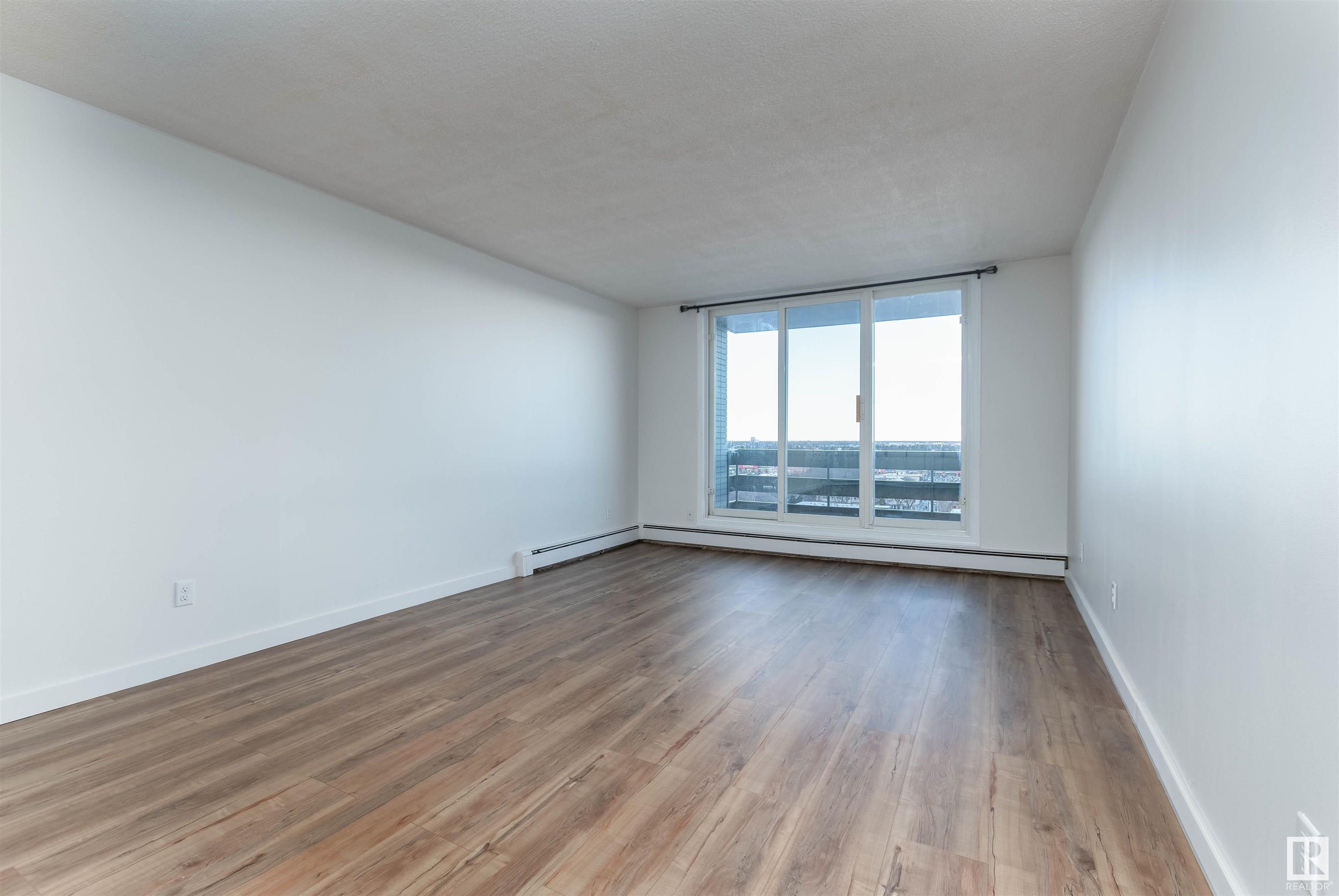      #1204 10160 116 ST NW , Edmonton,  ,T5K 1V9 ;  Listing Number: MLS E4418174
