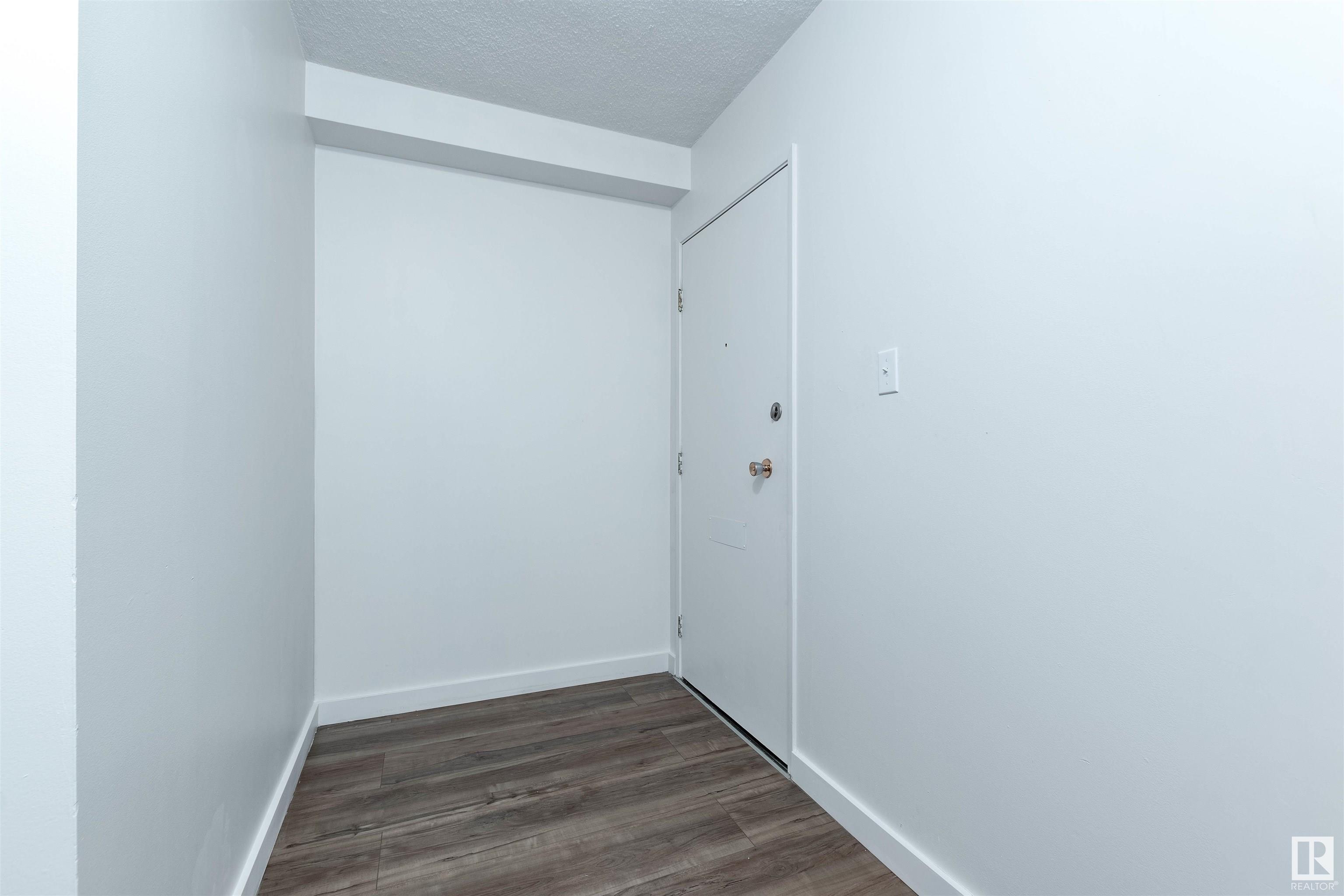      #1204 10160 116 ST NW , Edmonton,  ,T5K 1V9 ;  Listing Number: MLS E4418174