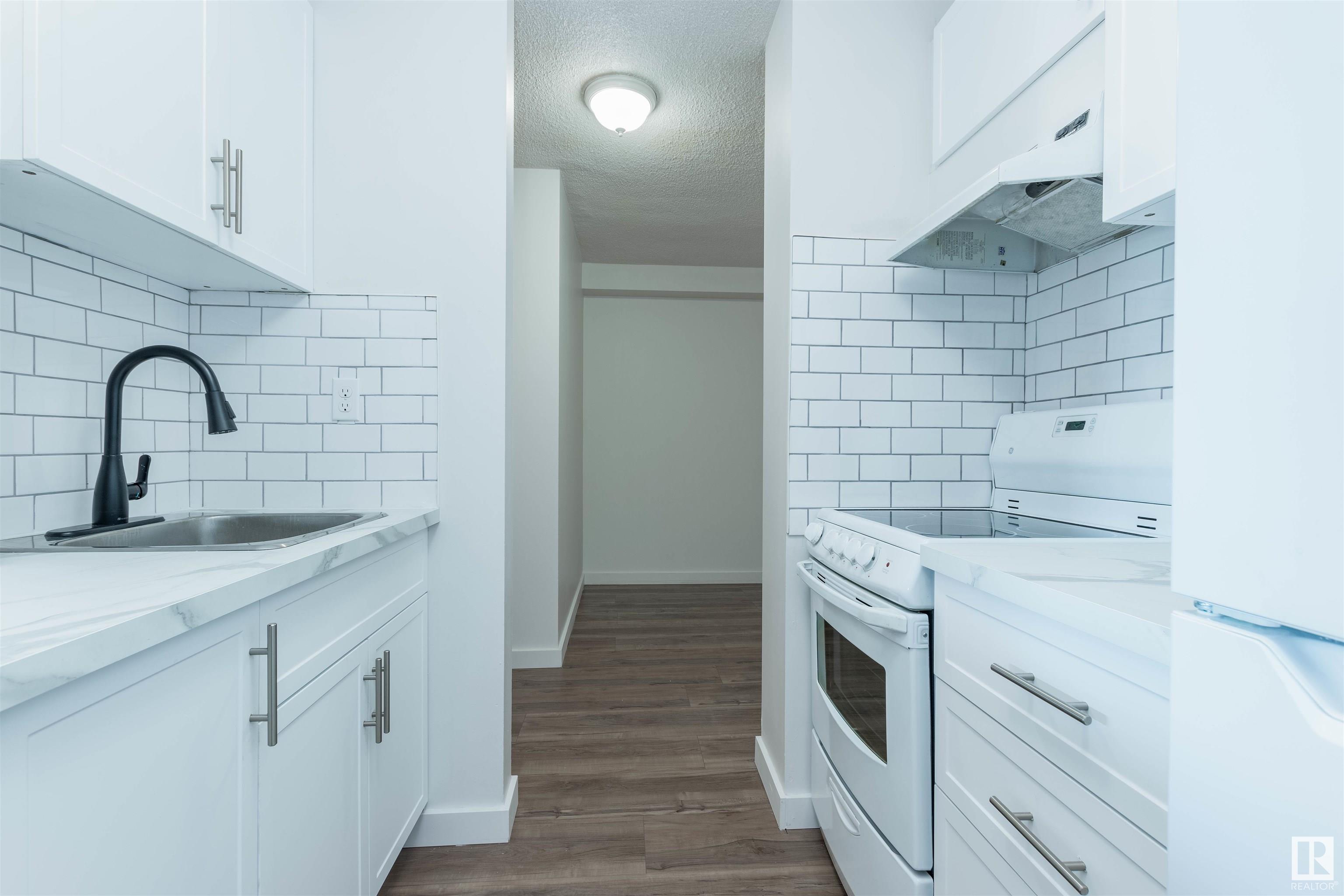      #1204 10160 116 ST NW , Edmonton,  ,T5K 1V9 ;  Listing Number: MLS E4418174
