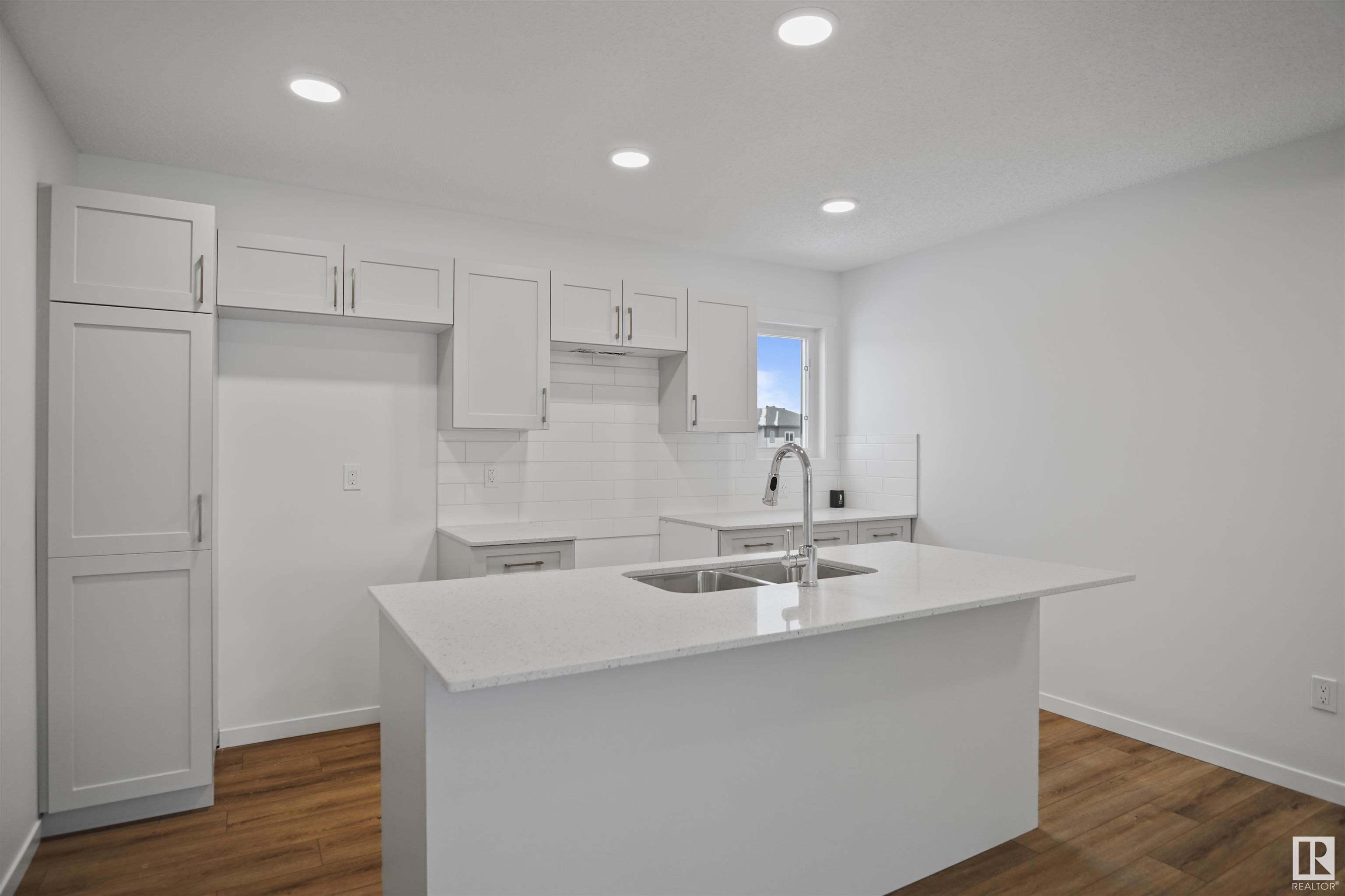      513 Aster DR NW , Edmonton,  ,T6T 2S2 ;  Listing Number: MLS E4418178