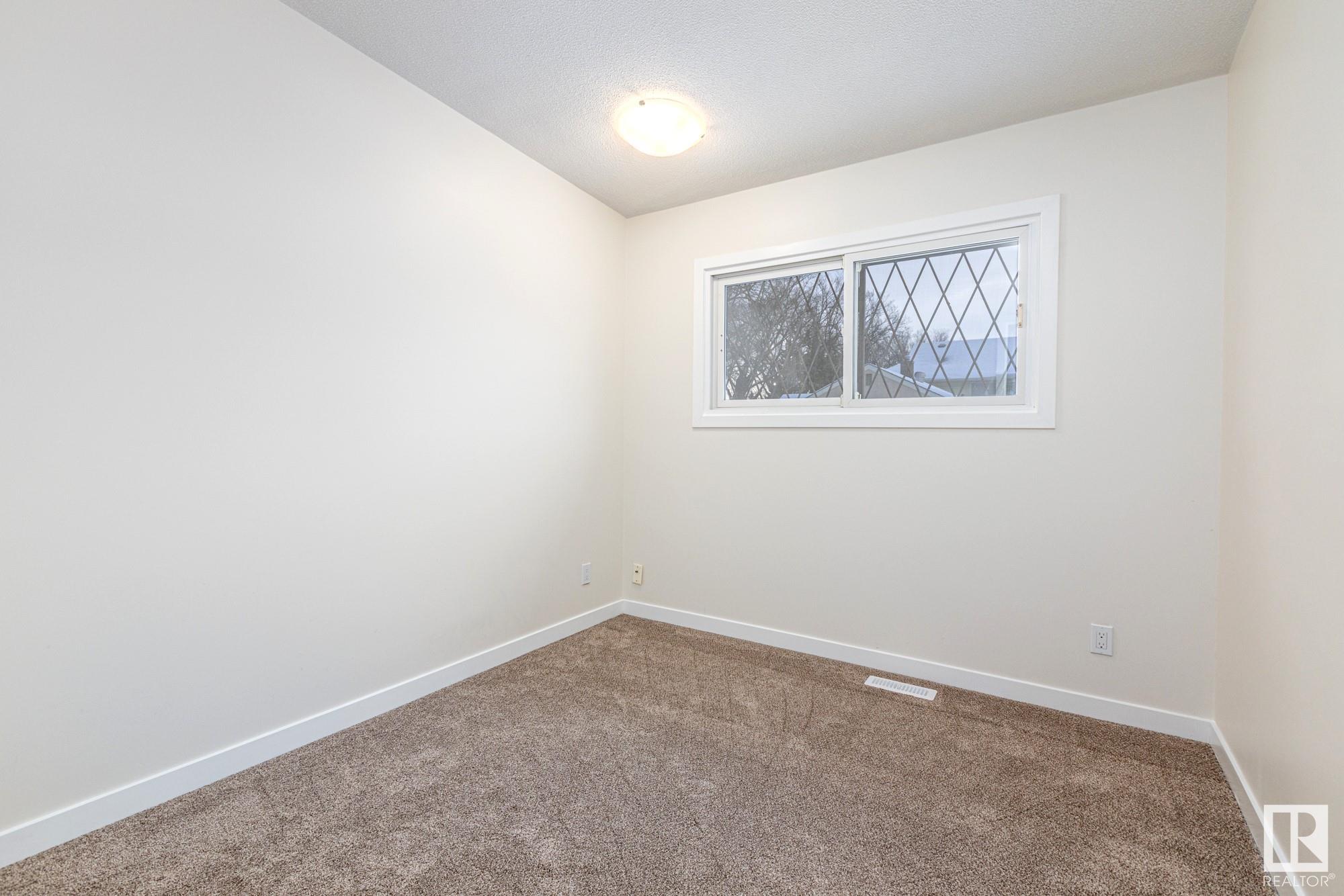      11860 58 ST NW , Edmonton,  ,T5W 3W7 ;  Listing Number: MLS E4418181