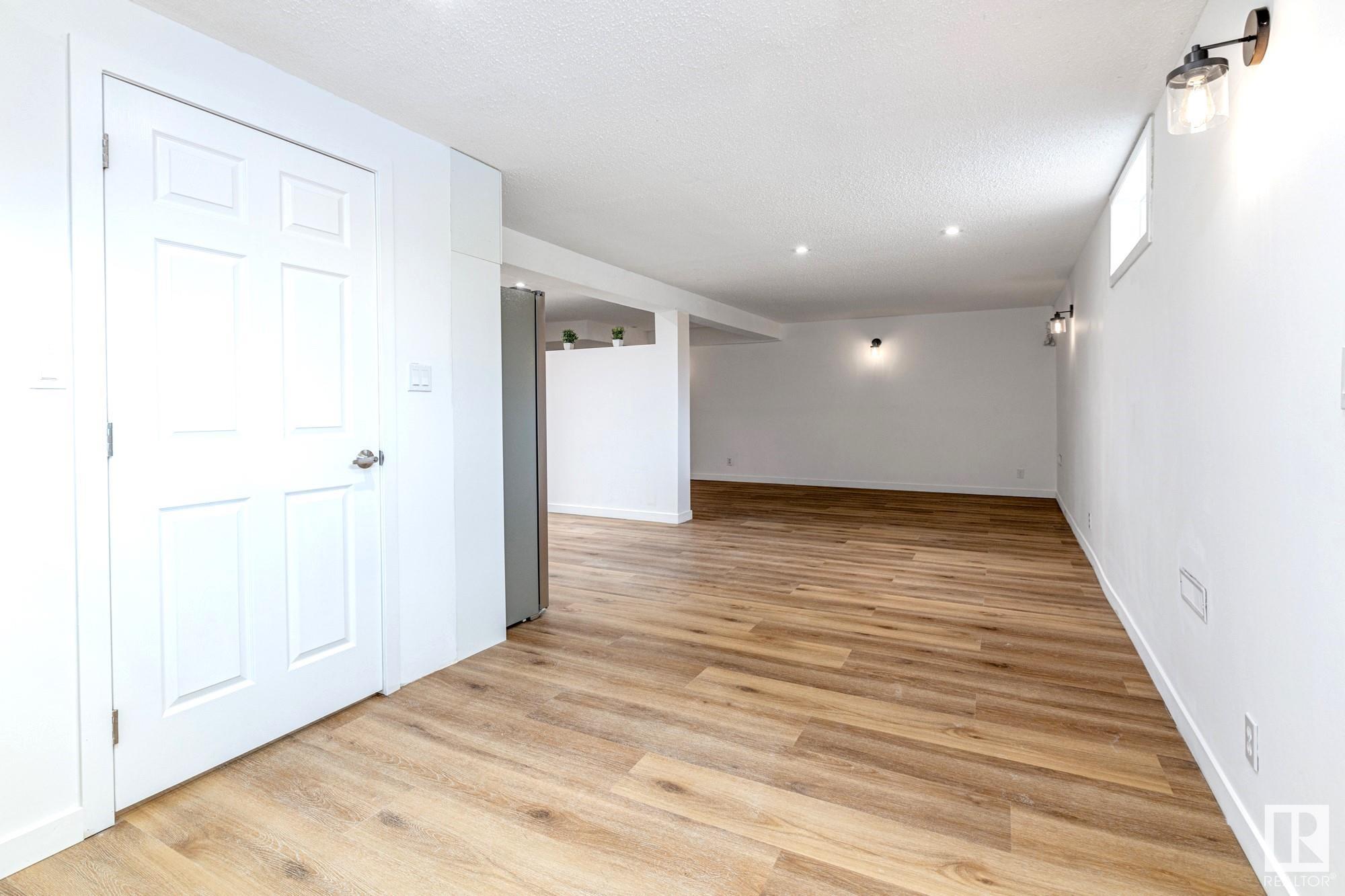      11860 58 ST NW , Edmonton,  ,T5W 3W7 ;  Listing Number: MLS E4418181