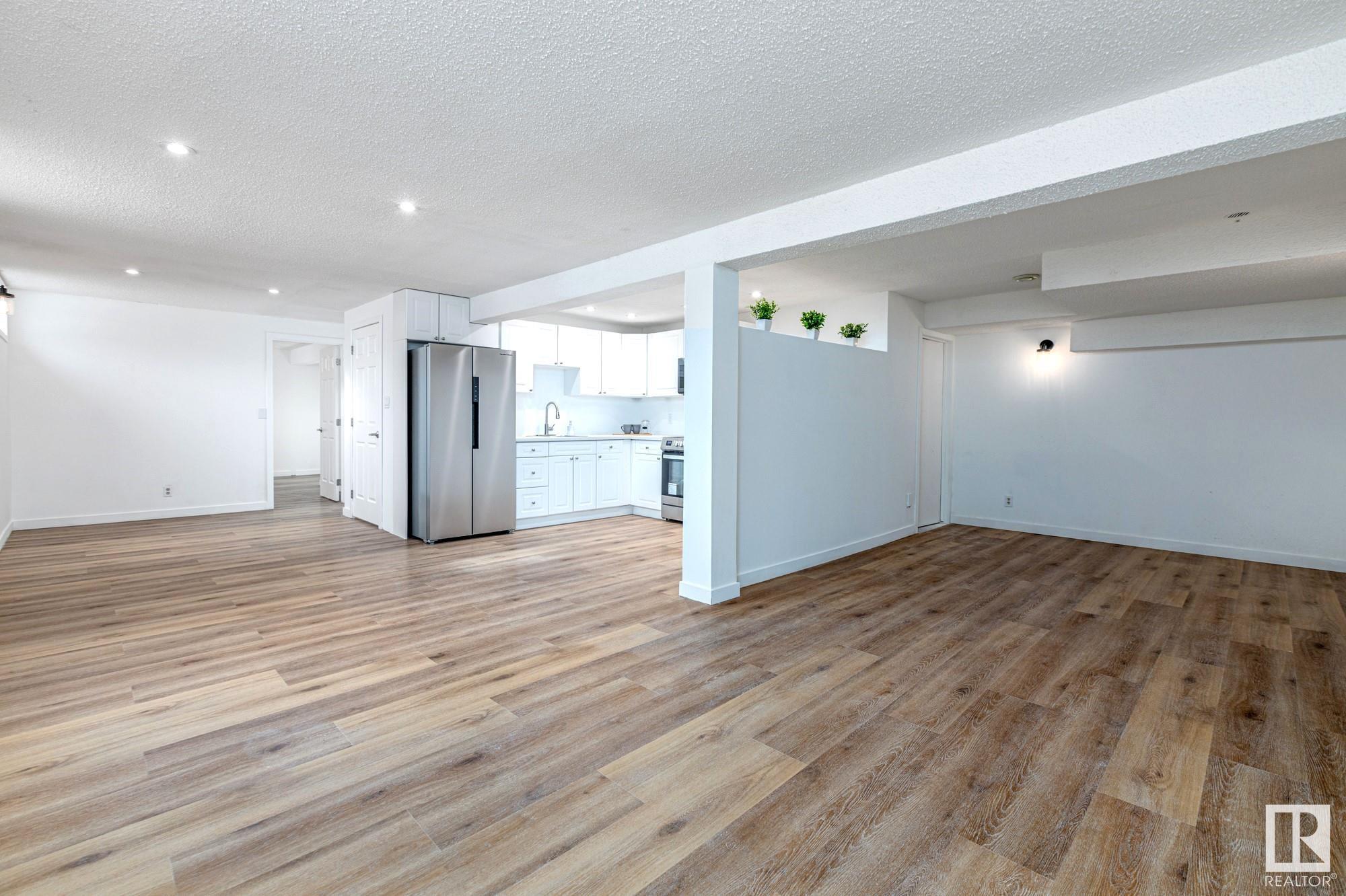      11860 58 ST NW , Edmonton,  ,T5W 3W7 ;  Listing Number: MLS E4418181