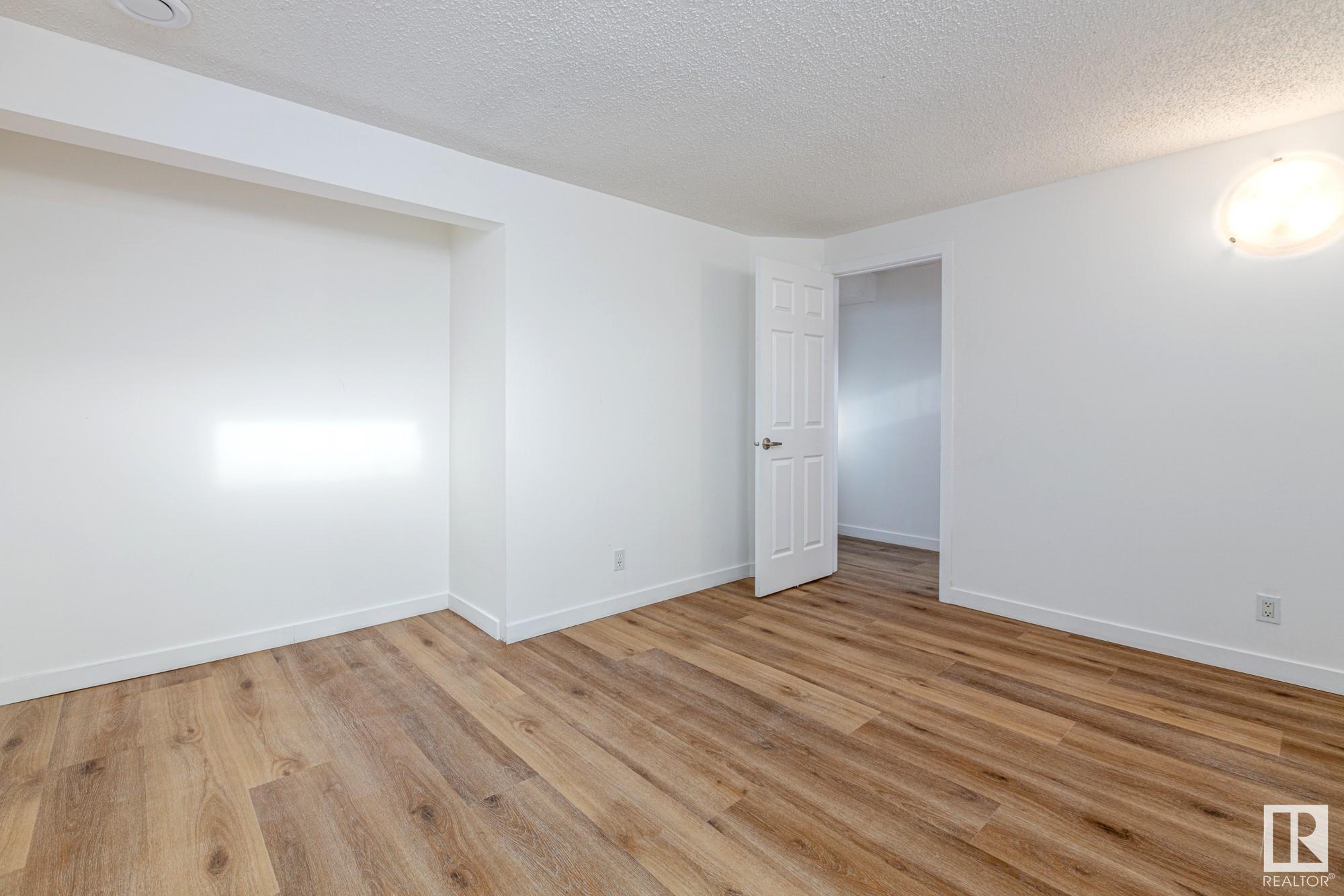      11860 58 ST NW , Edmonton,  ,T5W 3W7 ;  Listing Number: MLS E4418181