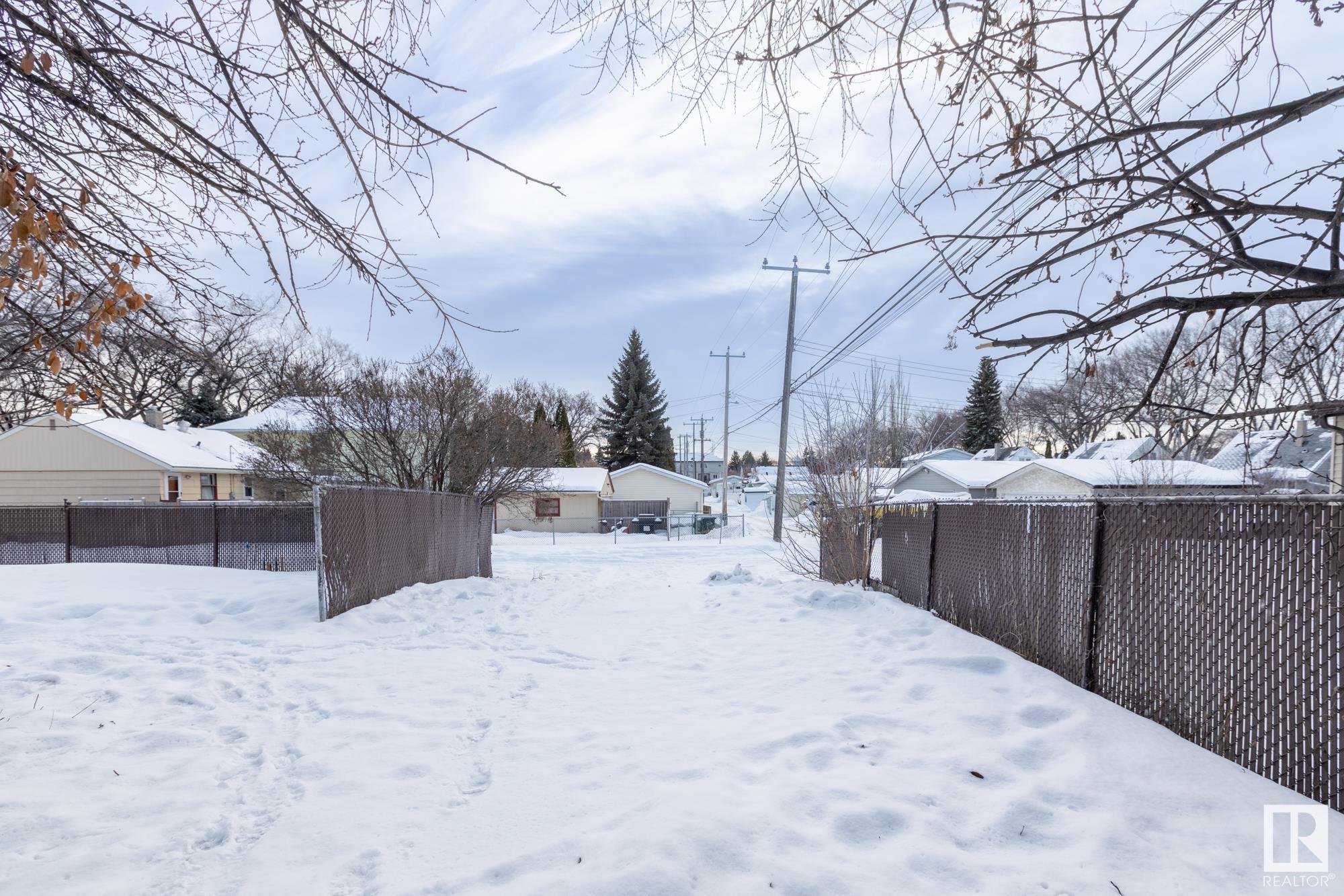      11860 58 ST NW , Edmonton,  ,T5W 3W7 ;  Listing Number: MLS E4418181