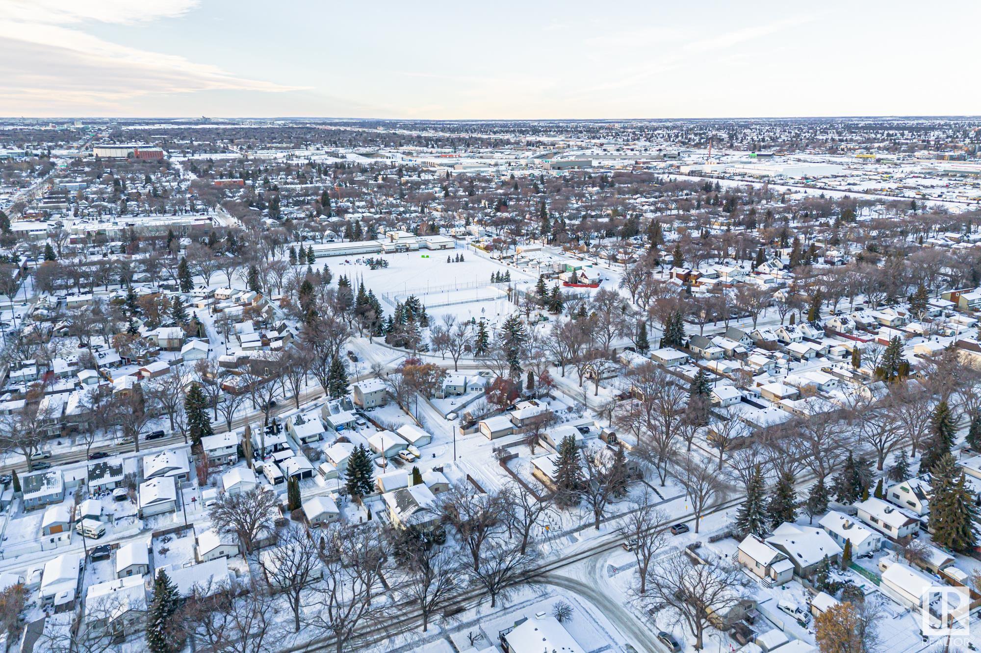      11860 58 ST NW , Edmonton,  ,T5W 3W7 ;  Listing Number: MLS E4418181