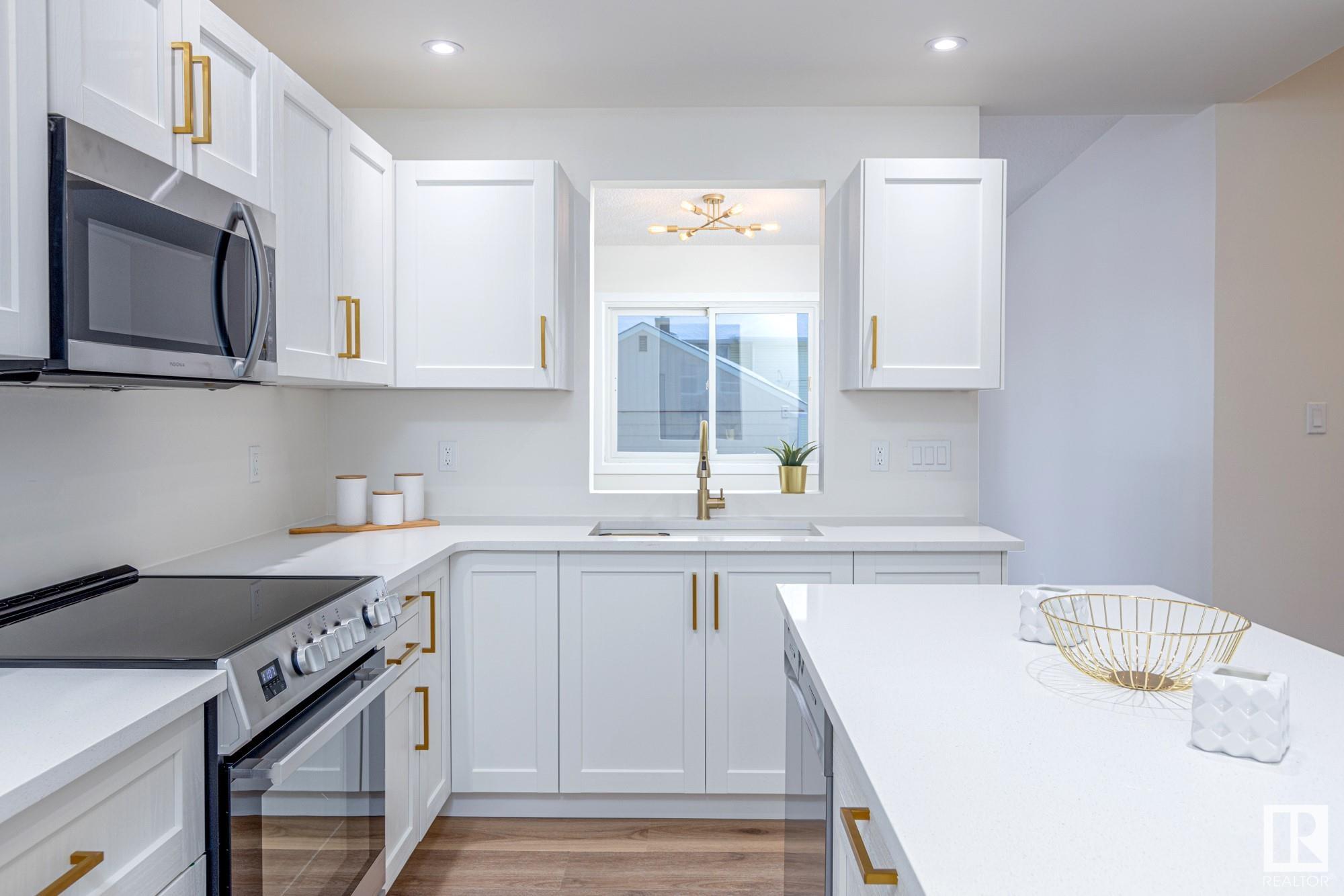      11860 58 ST NW , Edmonton,  ,T5W 3W7 ;  Listing Number: MLS E4418181