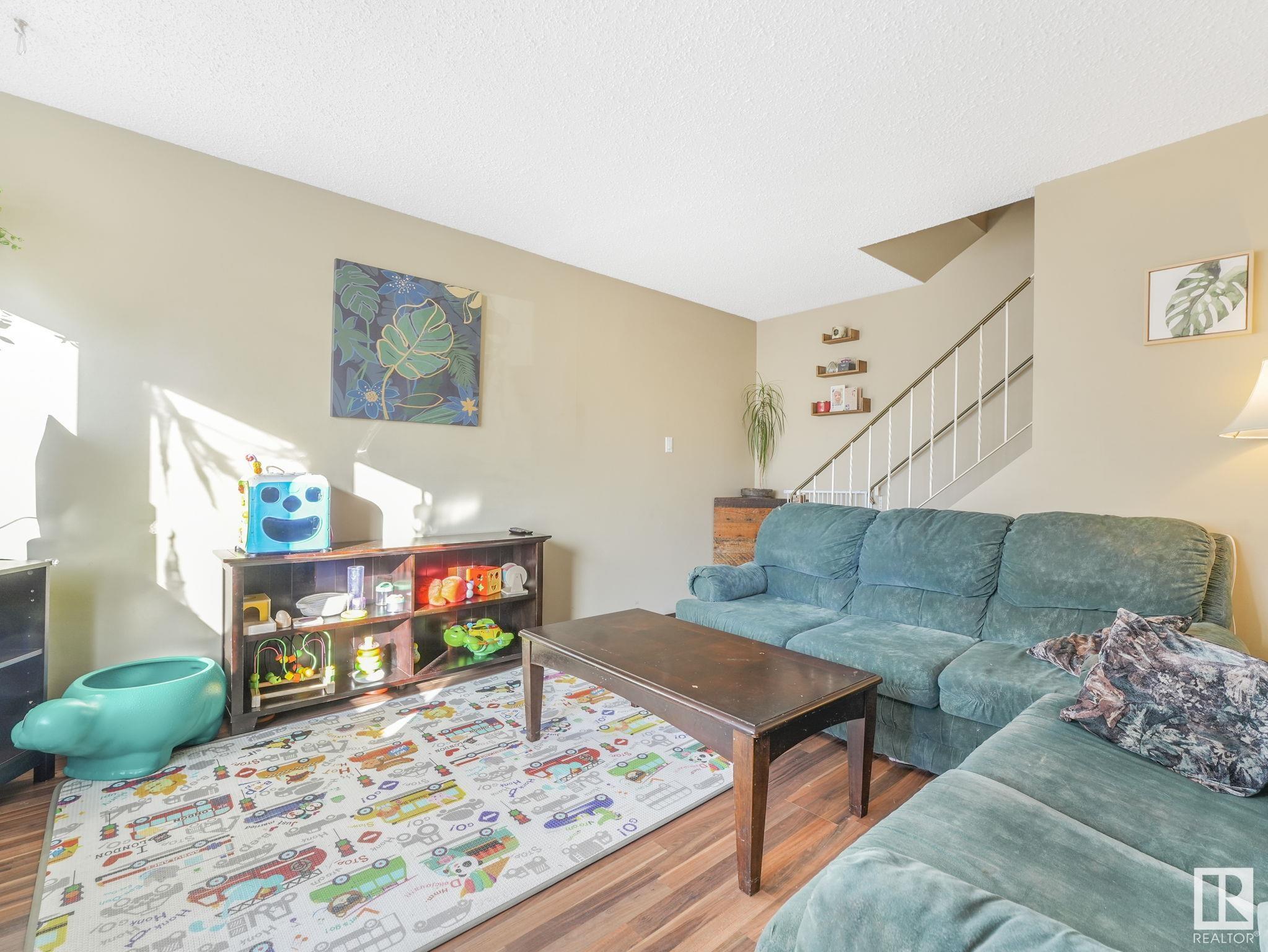      6 WILLOWDALE PL NW , Edmonton,  ,T5T 1Z4 ;  Listing Number: MLS E4418184