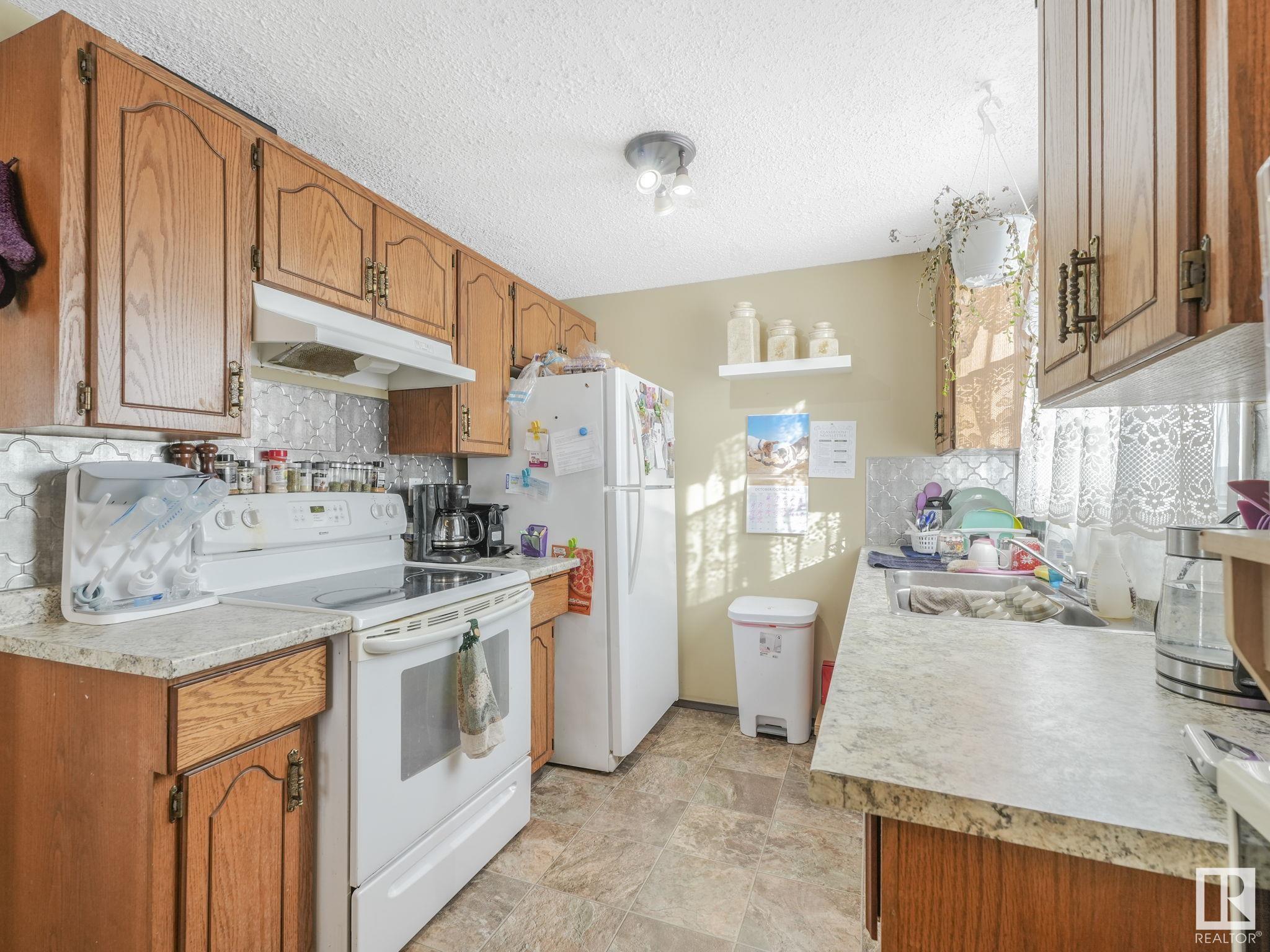      6 WILLOWDALE PL NW , Edmonton,  ,T5T 1Z4 ;  Listing Number: MLS E4418184