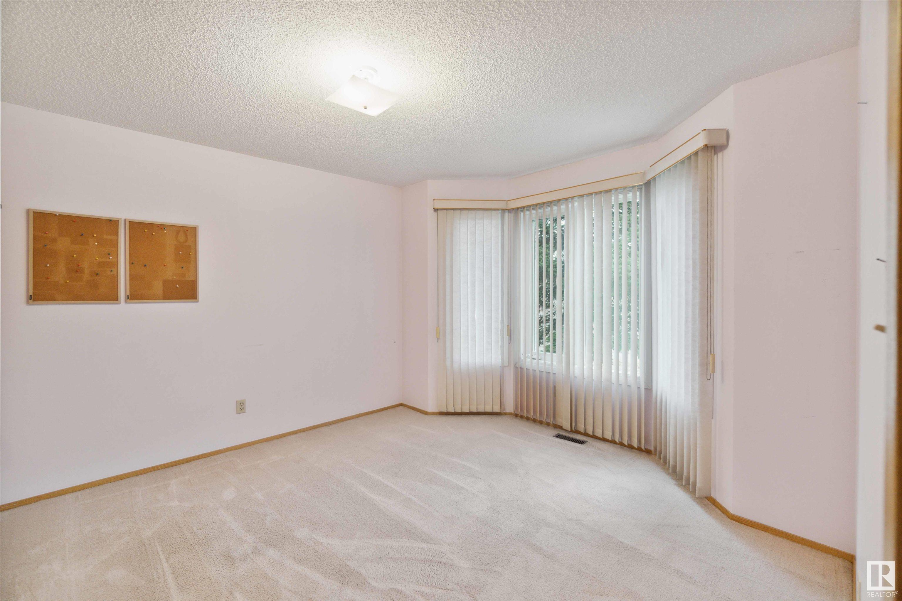      45 SUNRISE VG , Stony Plain,  ,T7Z 1L2 ;  Listing Number: MLS E4418185