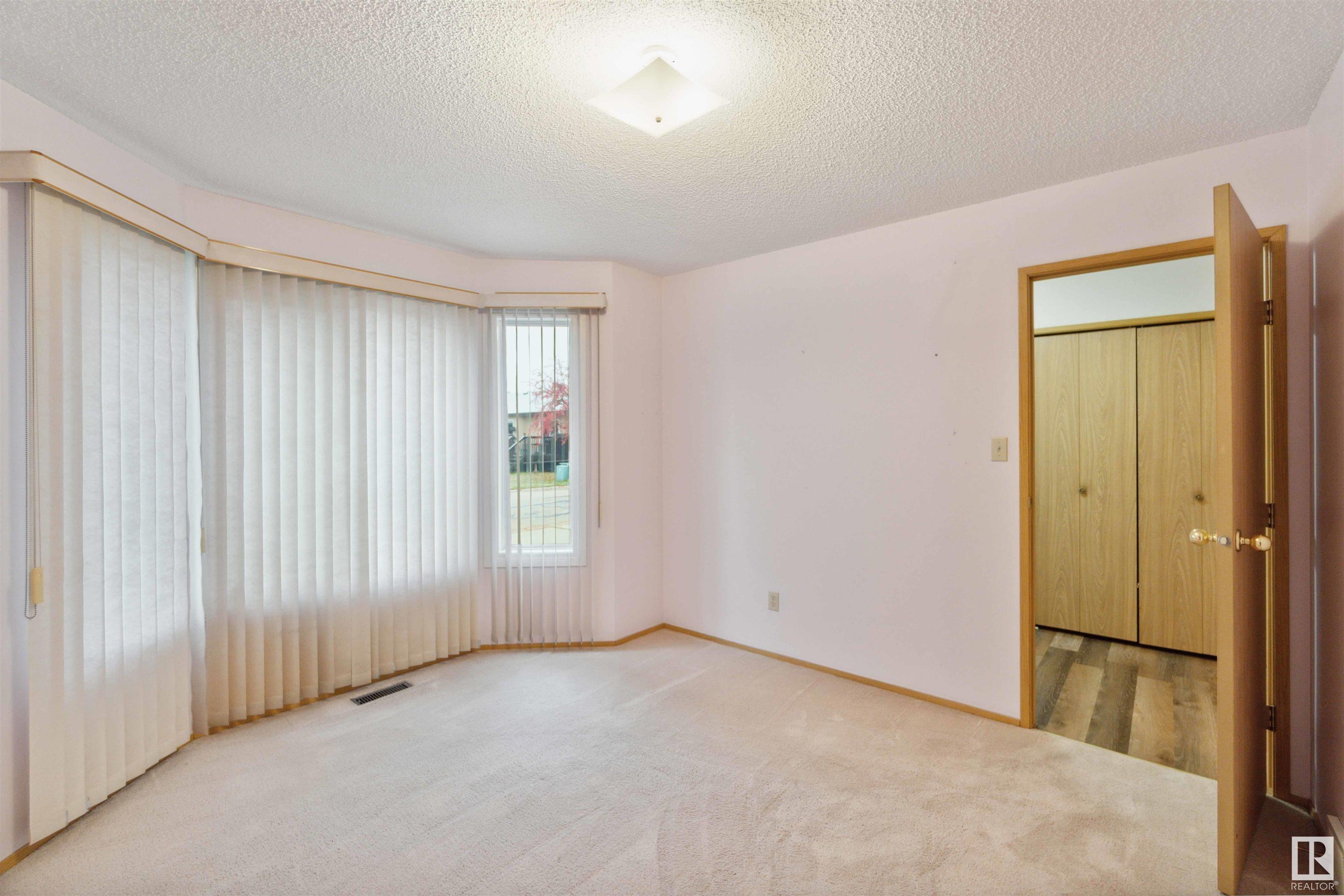      45 SUNRISE VG , Stony Plain,  ,T7Z 1L2 ;  Listing Number: MLS E4418185
