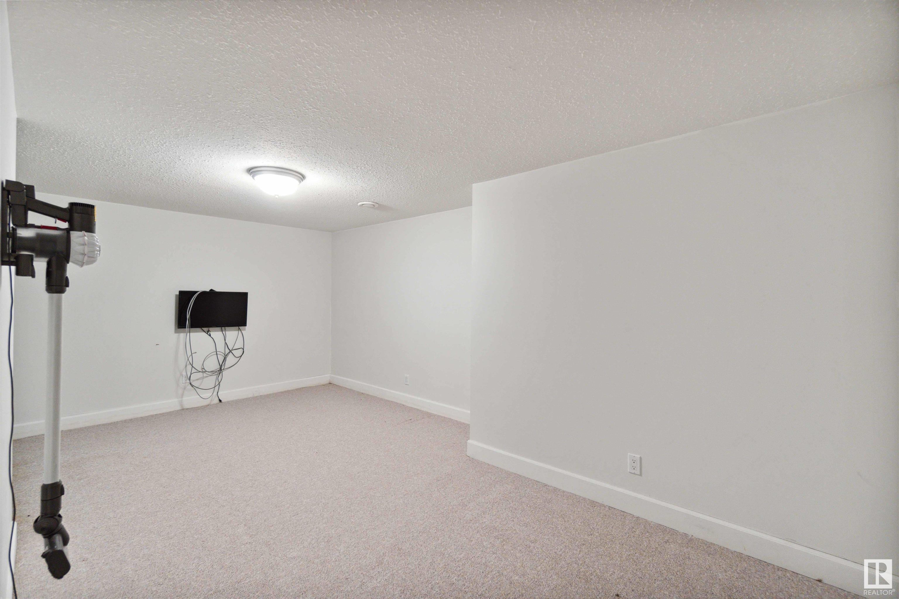      45 SUNRISE VG , Stony Plain,  ,T7Z 1L2 ;  Listing Number: MLS E4418185