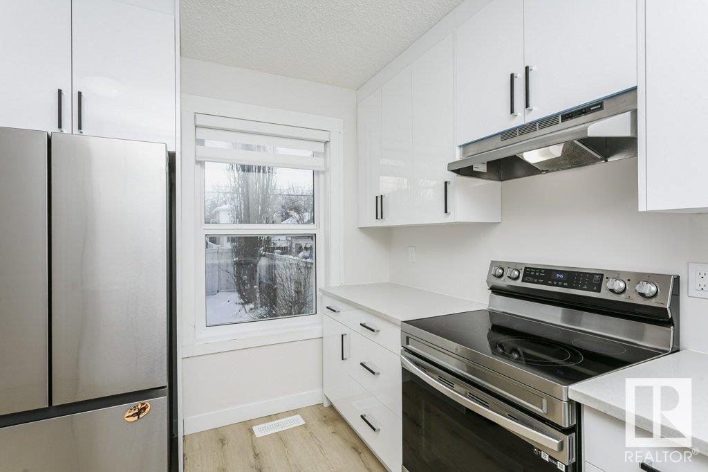      9937 88 AV NW , Edmonton,  ,T6E 2R4 ;  Listing Number: MLS E4418208
