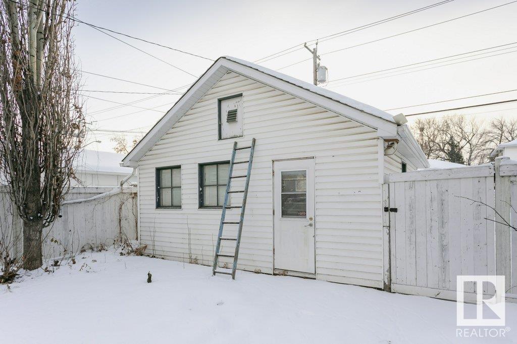      9937 88 AV NW , Edmonton,  ,T6E 2R4 ;  Listing Number: MLS E4418208