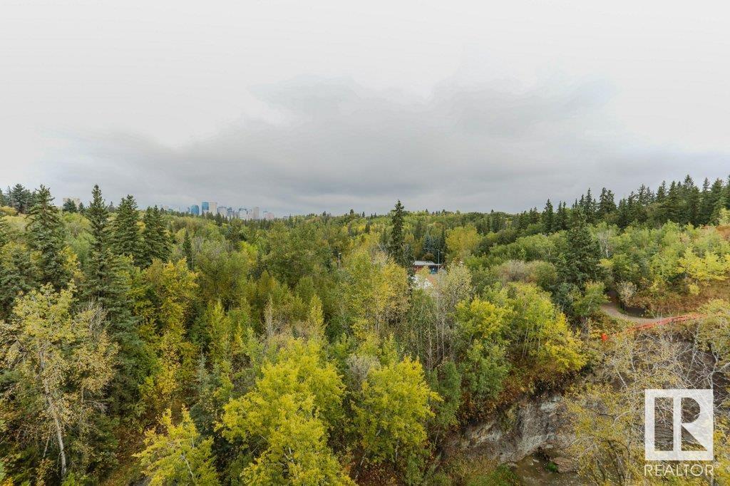      9937 88 AV NW , Edmonton,  ,T6E 2R4 ;  Listing Number: MLS E4418208