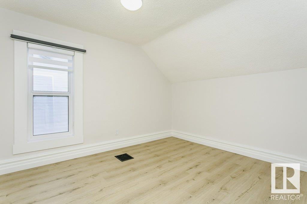      9937 88 AV NW , Edmonton,  ,T6E 2R4 ;  Listing Number: MLS E4418208