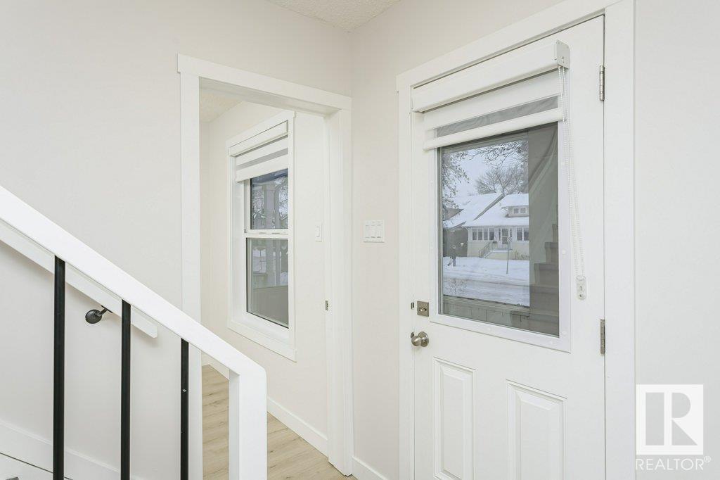      9937 88 AV NW , Edmonton,  ,T6E 2R4 ;  Listing Number: MLS E4418208